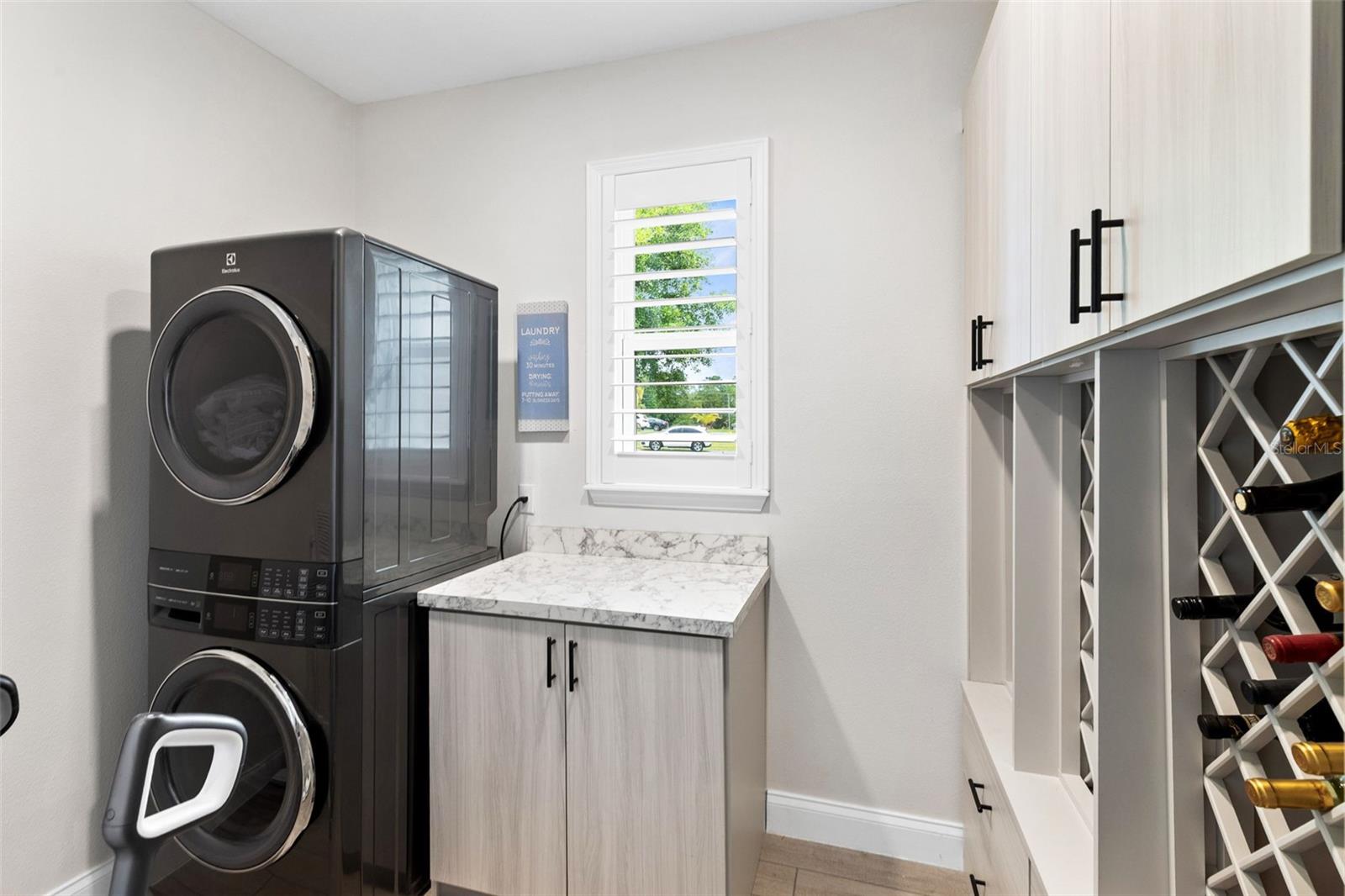 LAKESHORE/WEKIVA - Residential