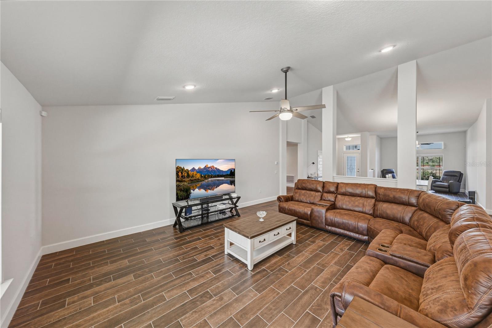 TARA OAKS PLANTATION - Residential