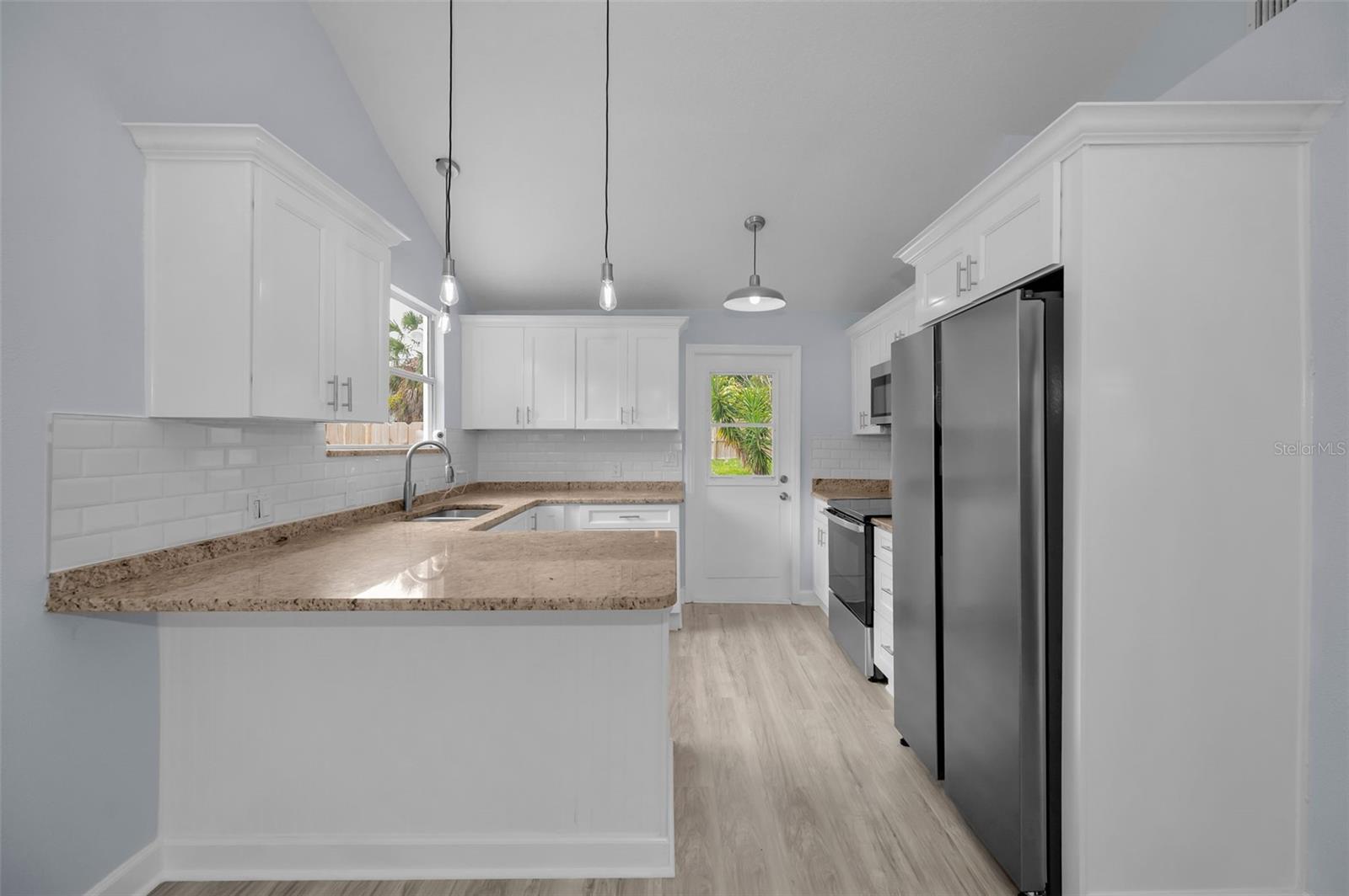 HARBOR VISTA - Residential