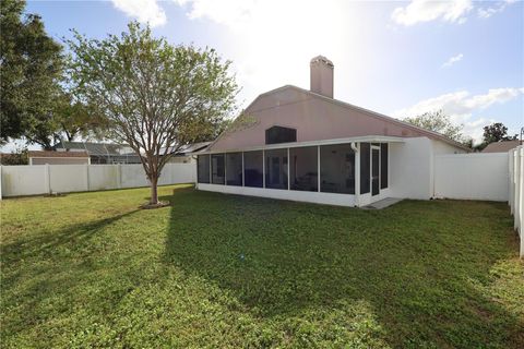 A home in WINTER HAVEN