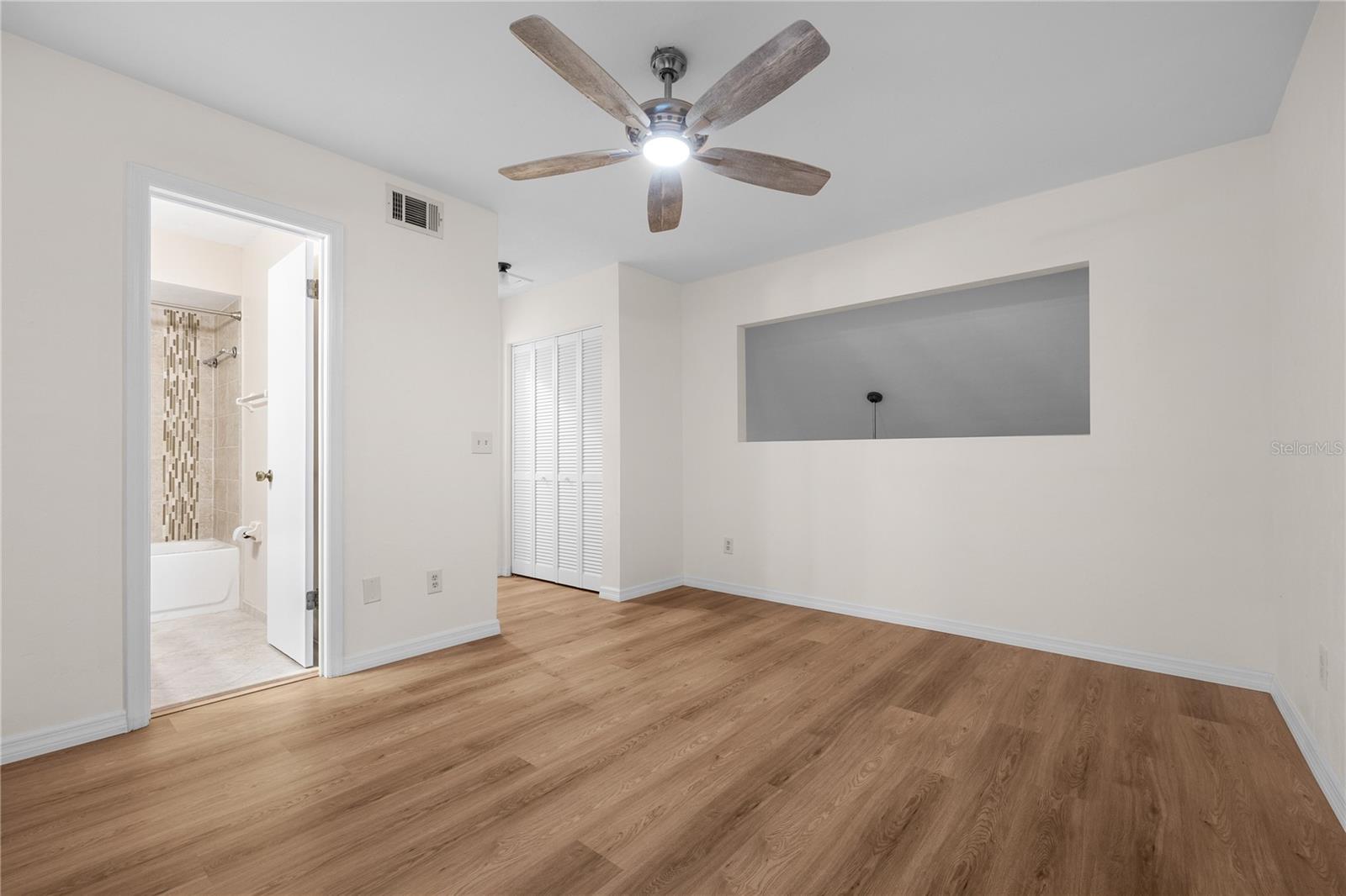 TIMBERWAY II - Residential