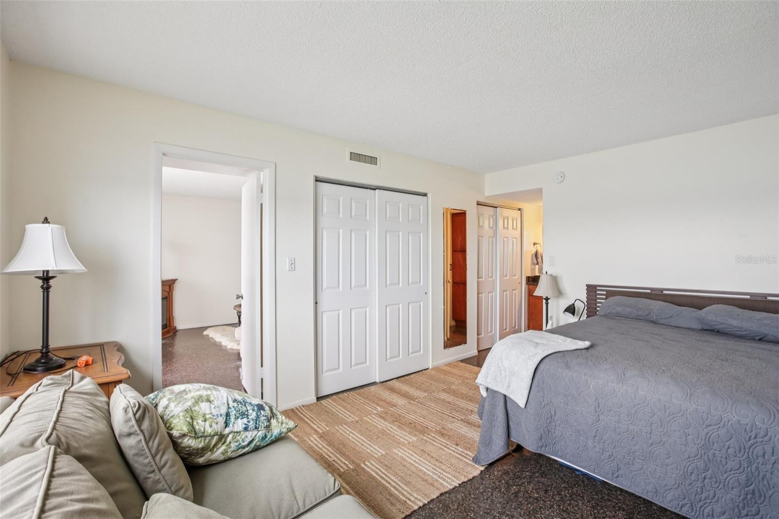 ROYAL STEWART ARMS 7 CONDO - Residential