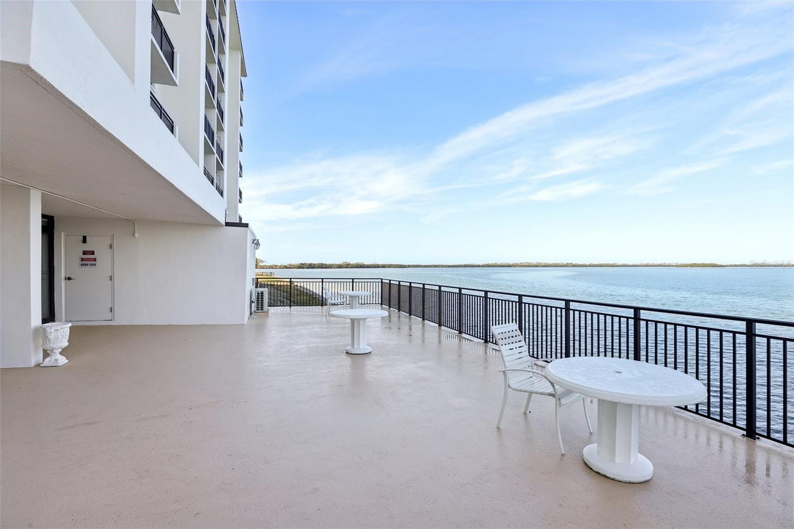 ROYAL STEWART ARMS 7 CONDO - Residential