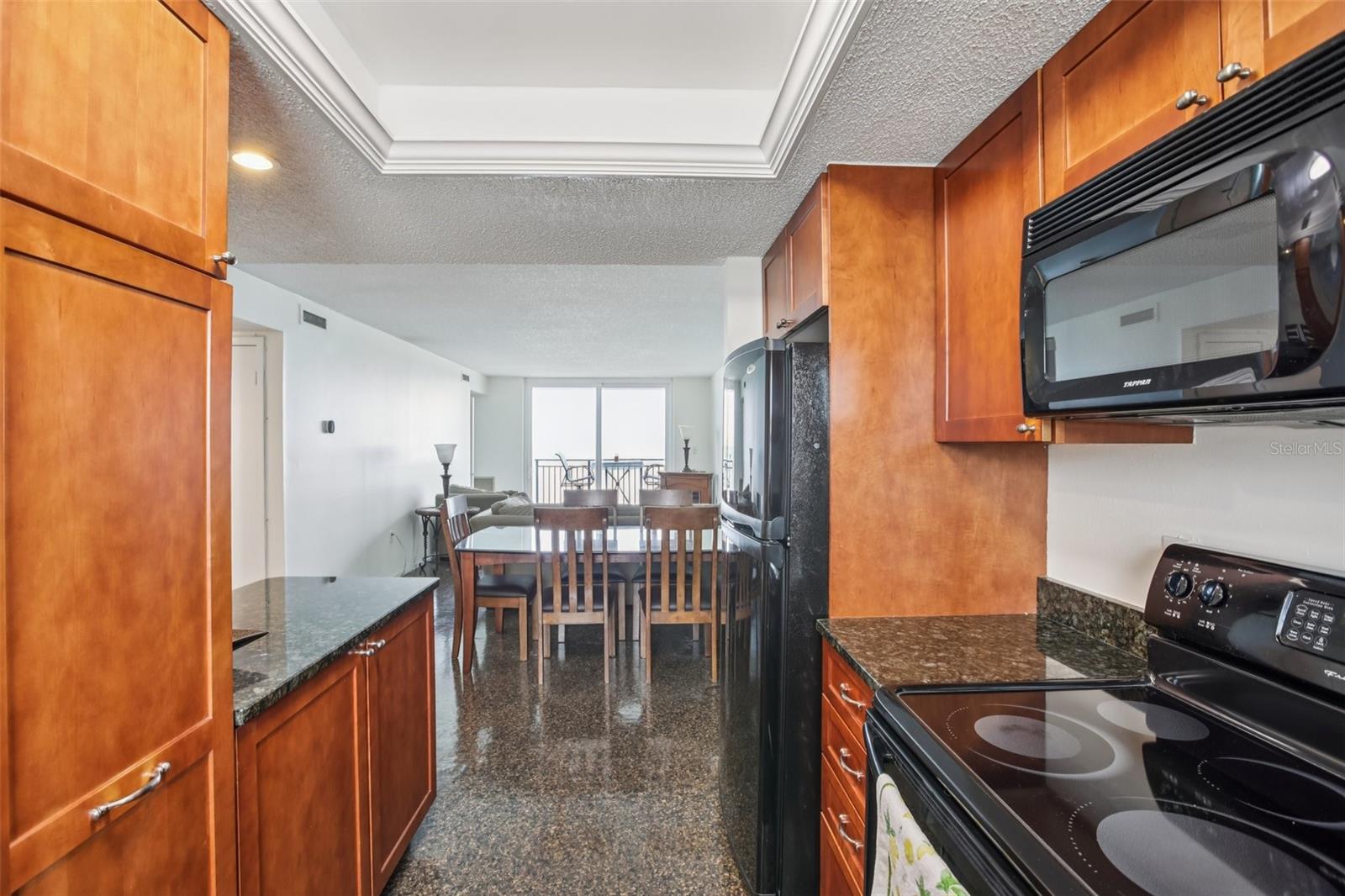 ROYAL STEWART ARMS 7 CONDO - Residential