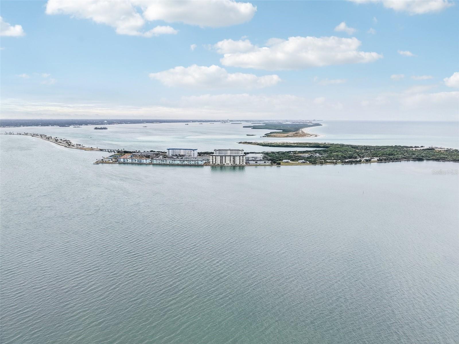 ROYAL STEWART ARMS 7 CONDO - Residential