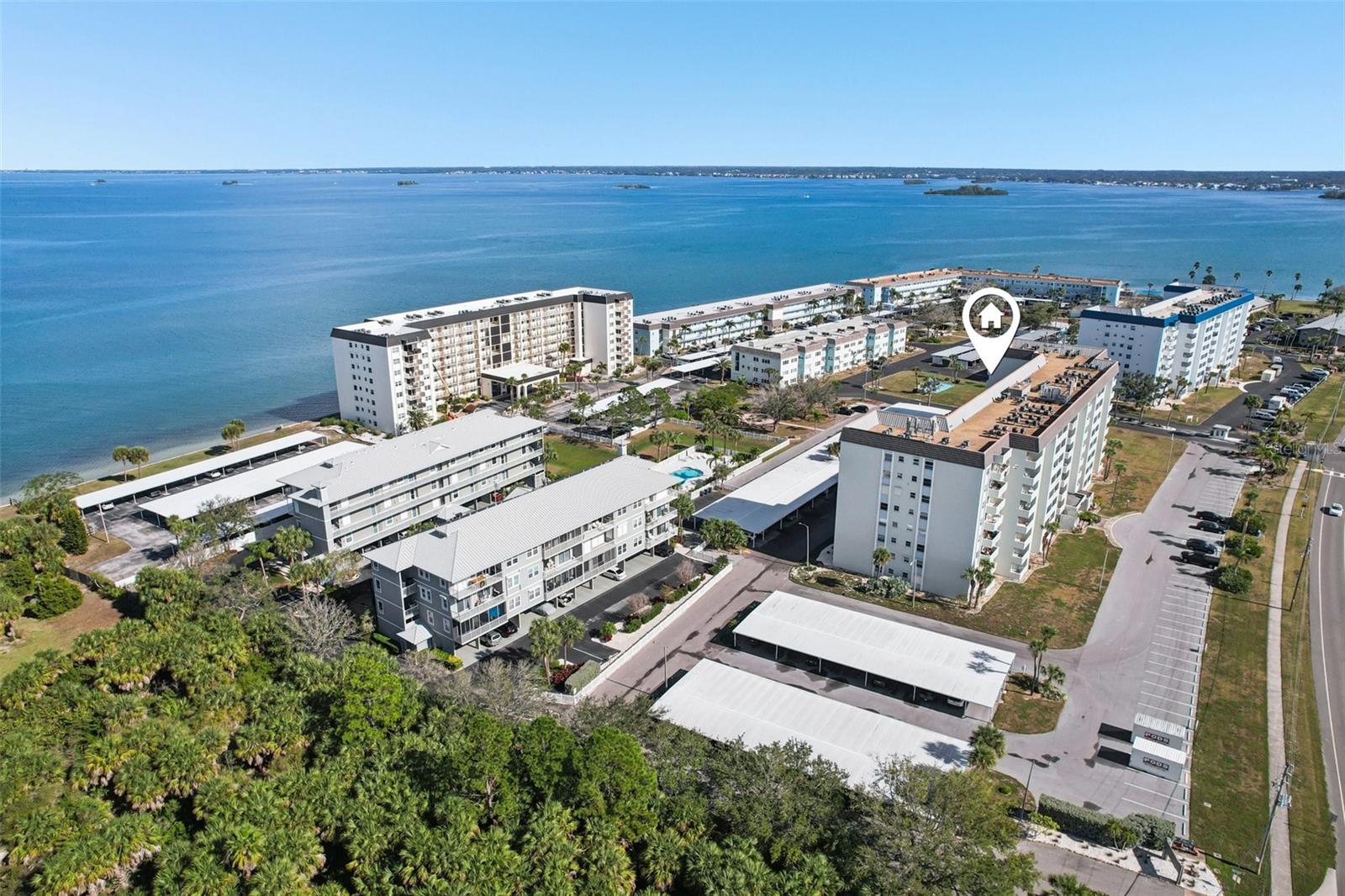 ROYAL STEWART ARMS 7 CONDO - Residential