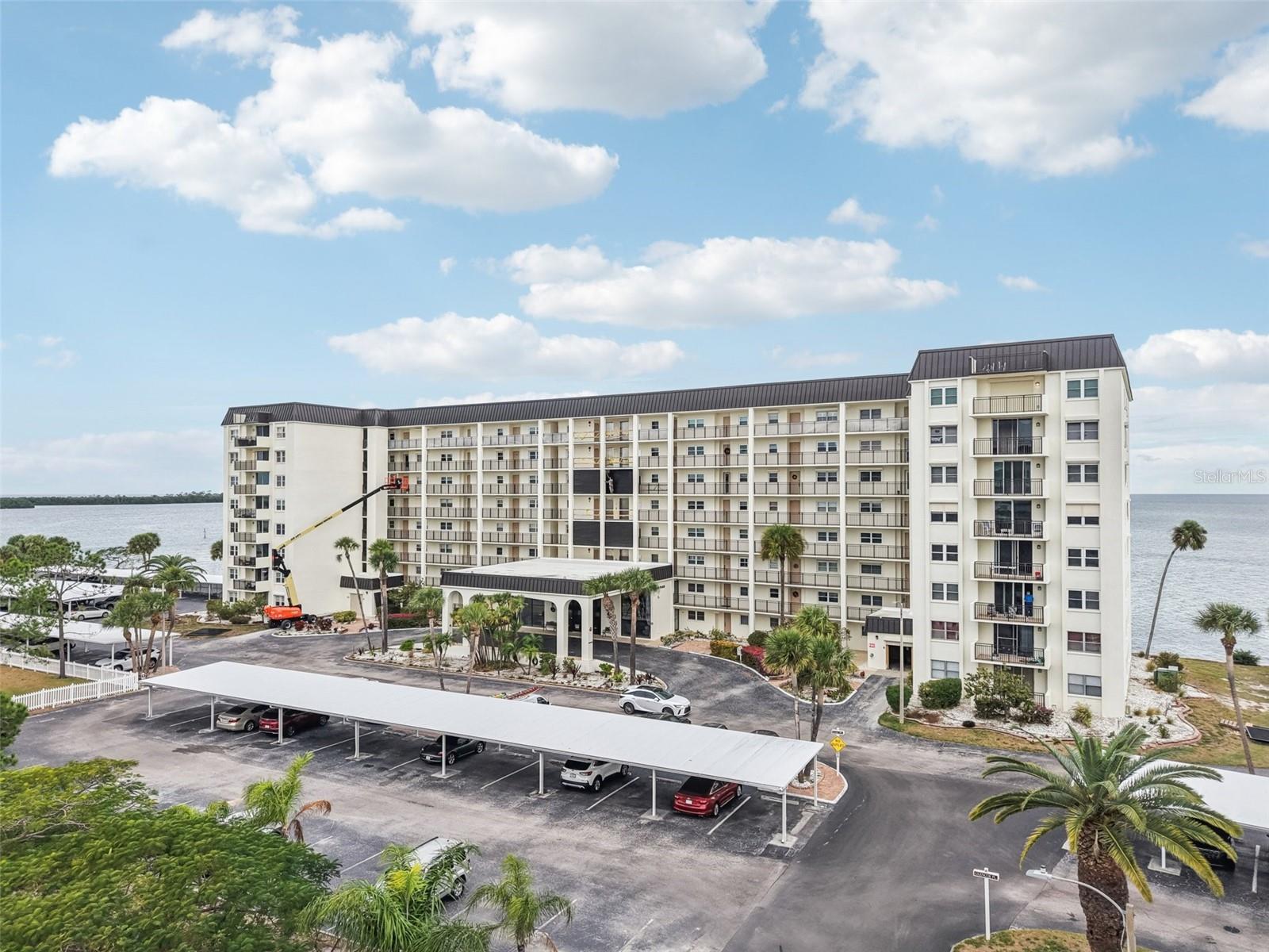 ROYAL STEWART ARMS 7 CONDO - Residential