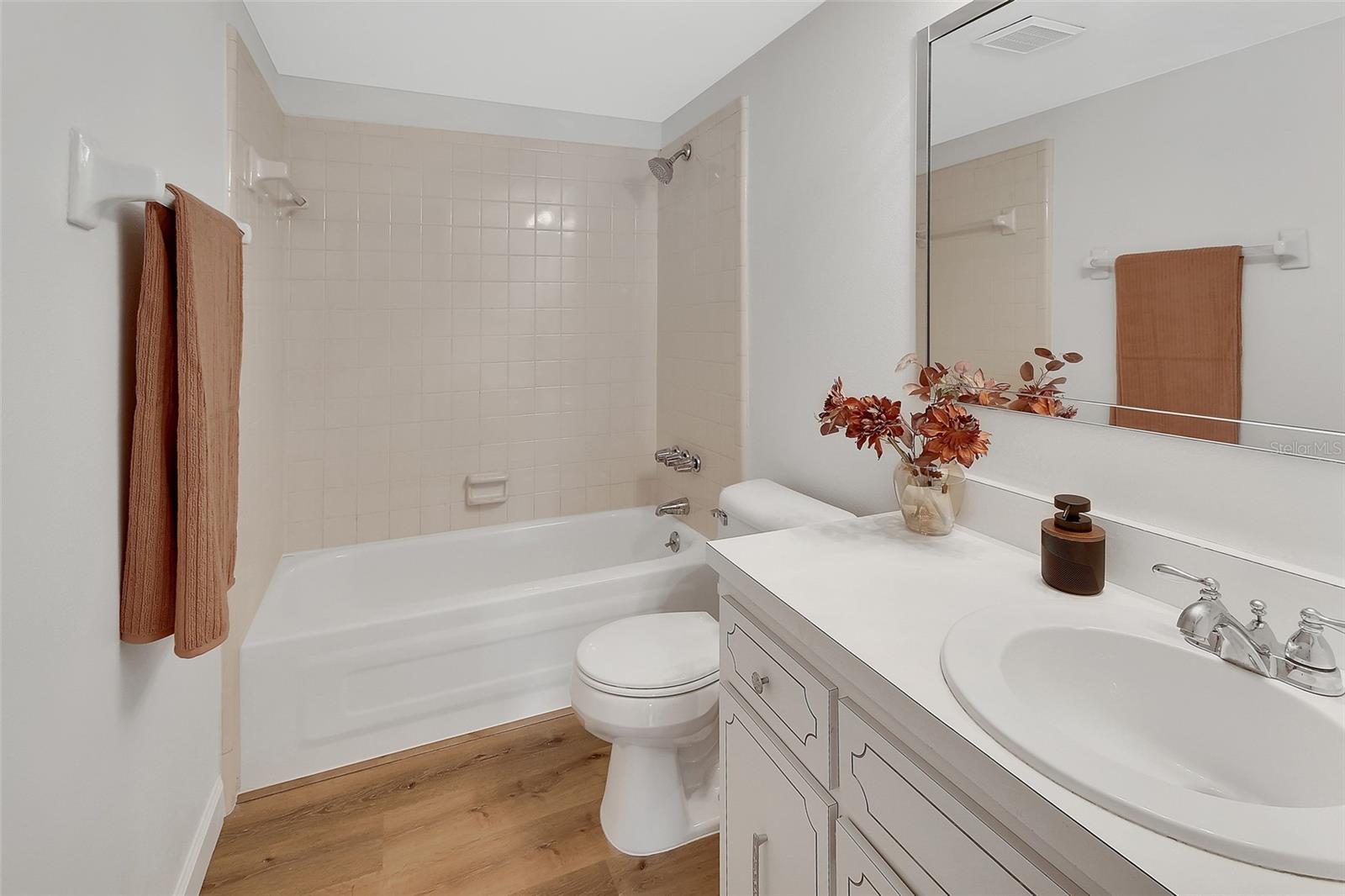 FOUR SEASONS DELAND PH 01-02 - Residential