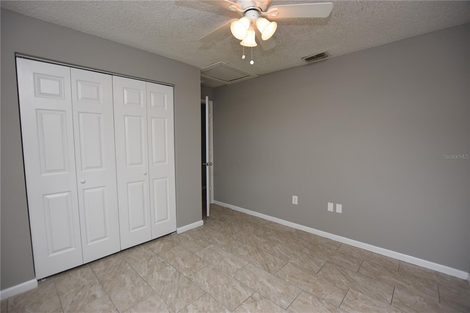 ACREAGE - Residential Lease