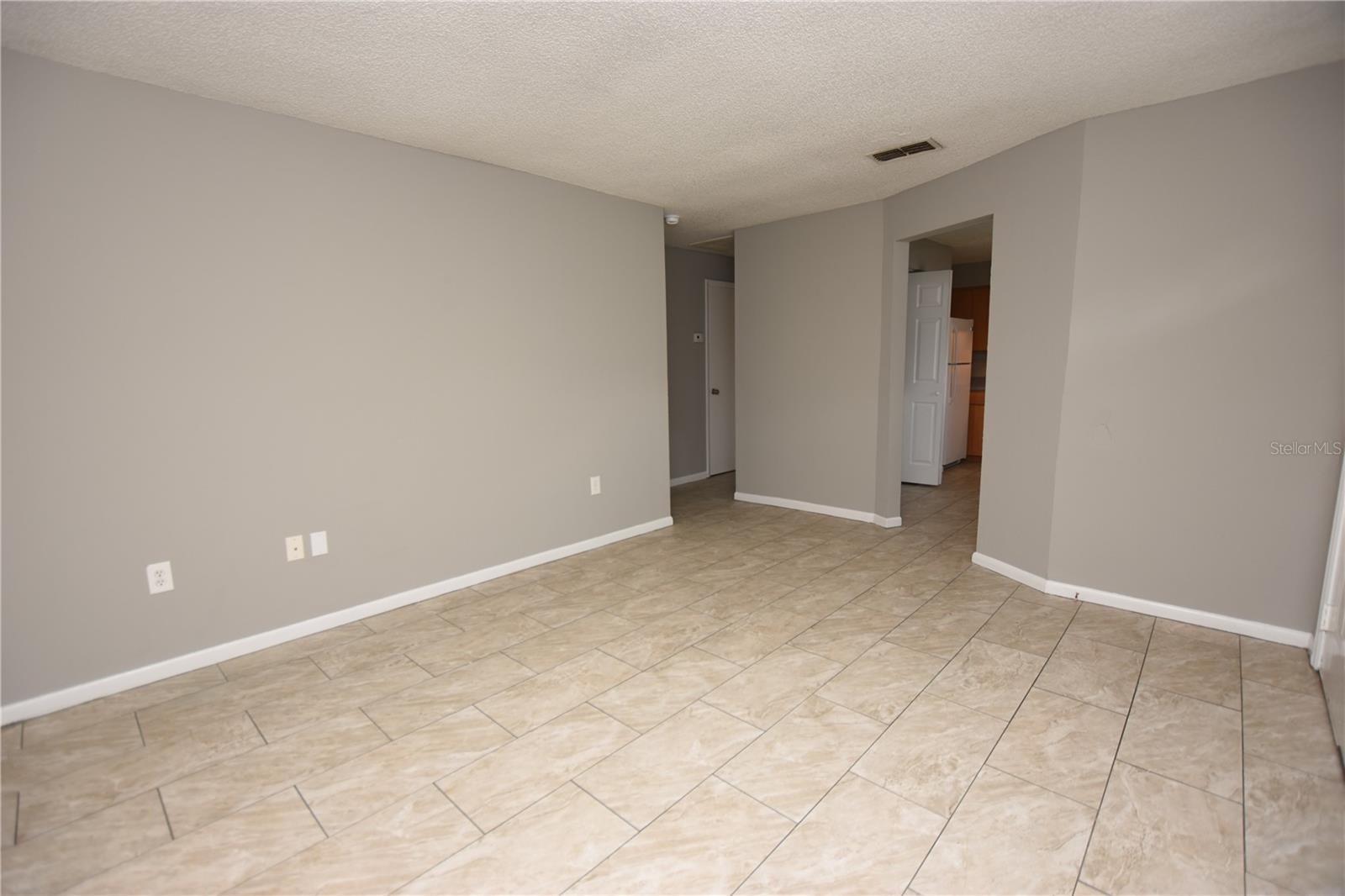 ACREAGE - Residential Lease