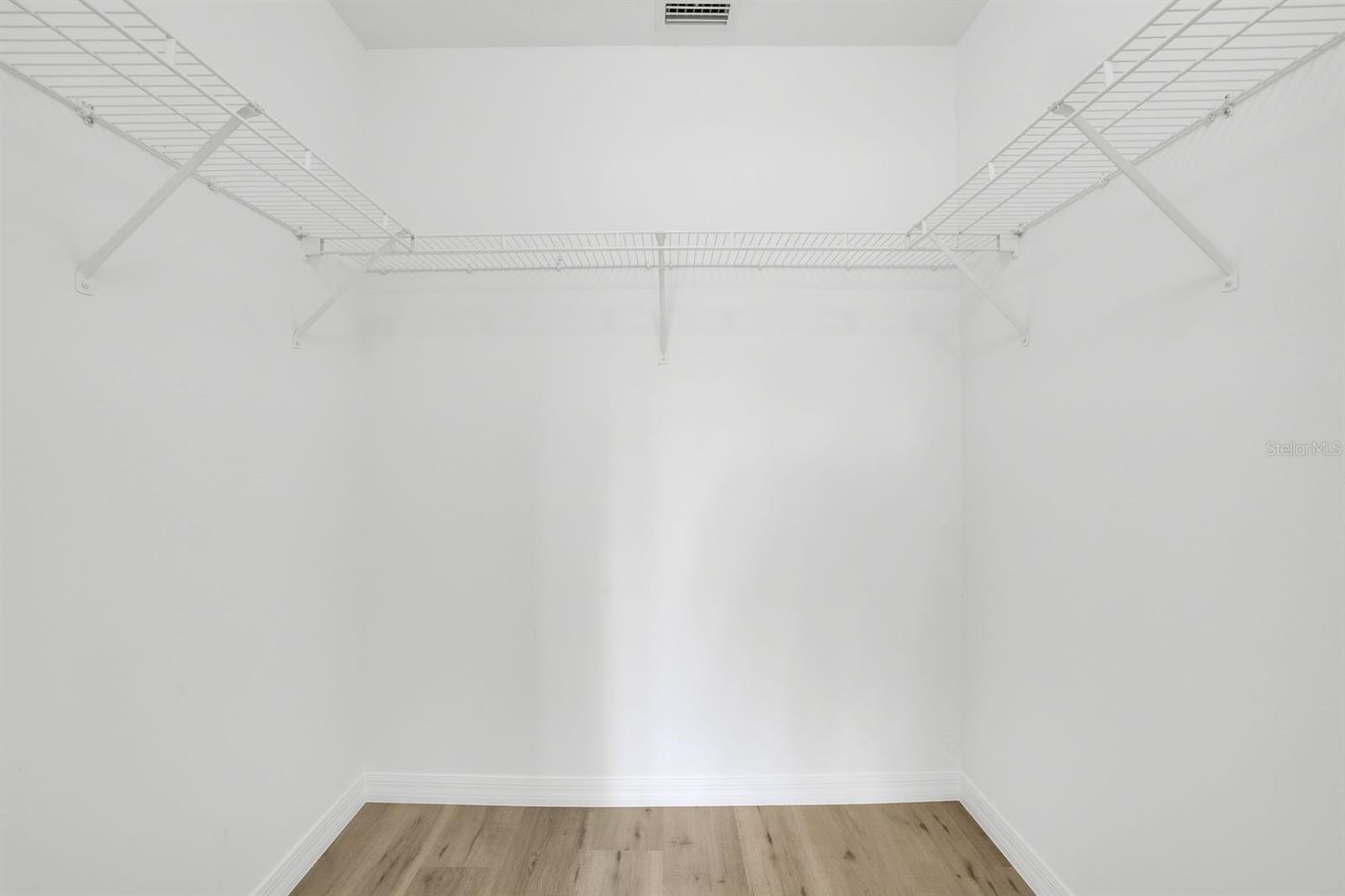 HUNTINGTON LAKES SIX - Residential