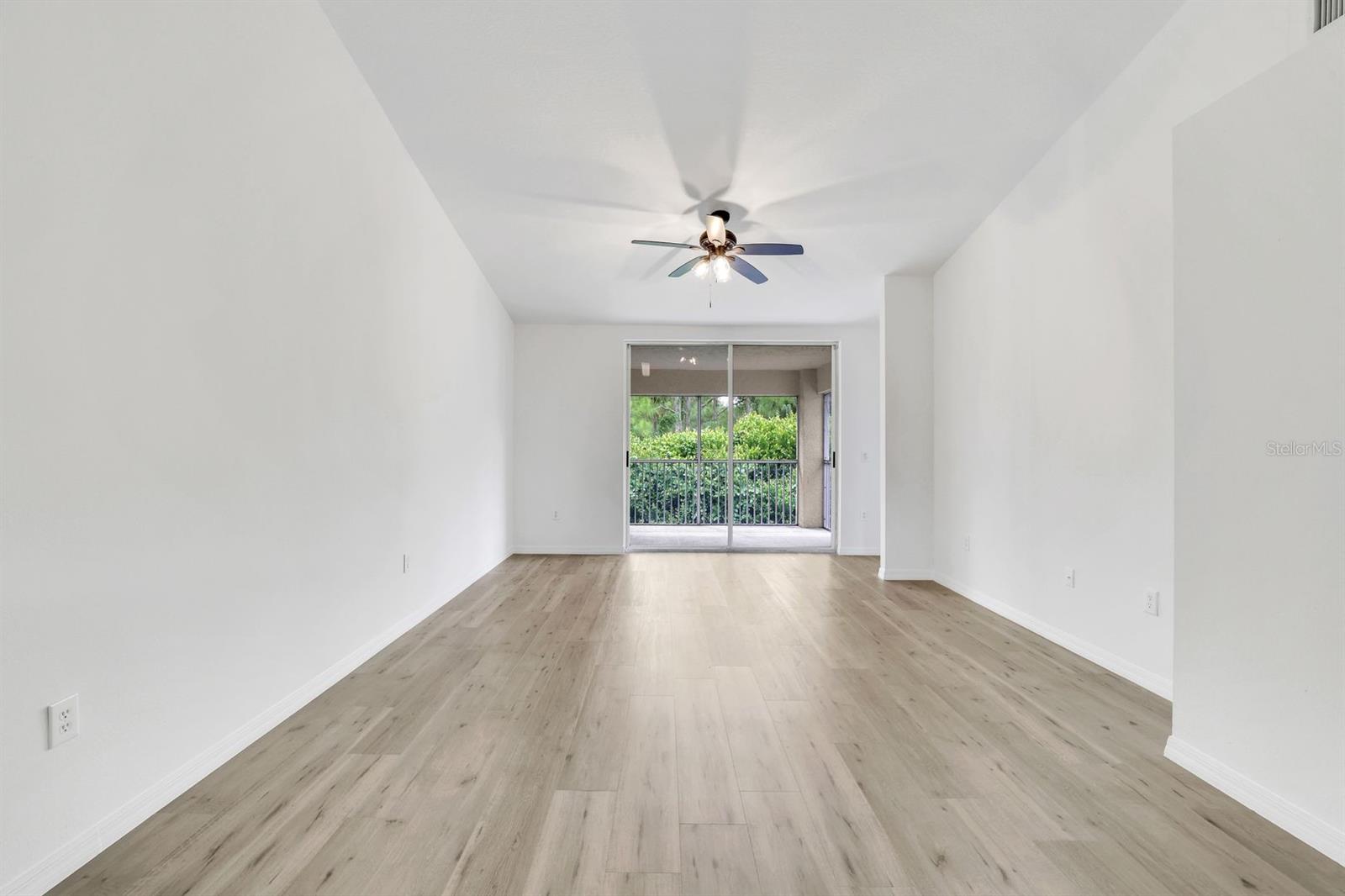 HUNTINGTON LAKES SIX - Residential