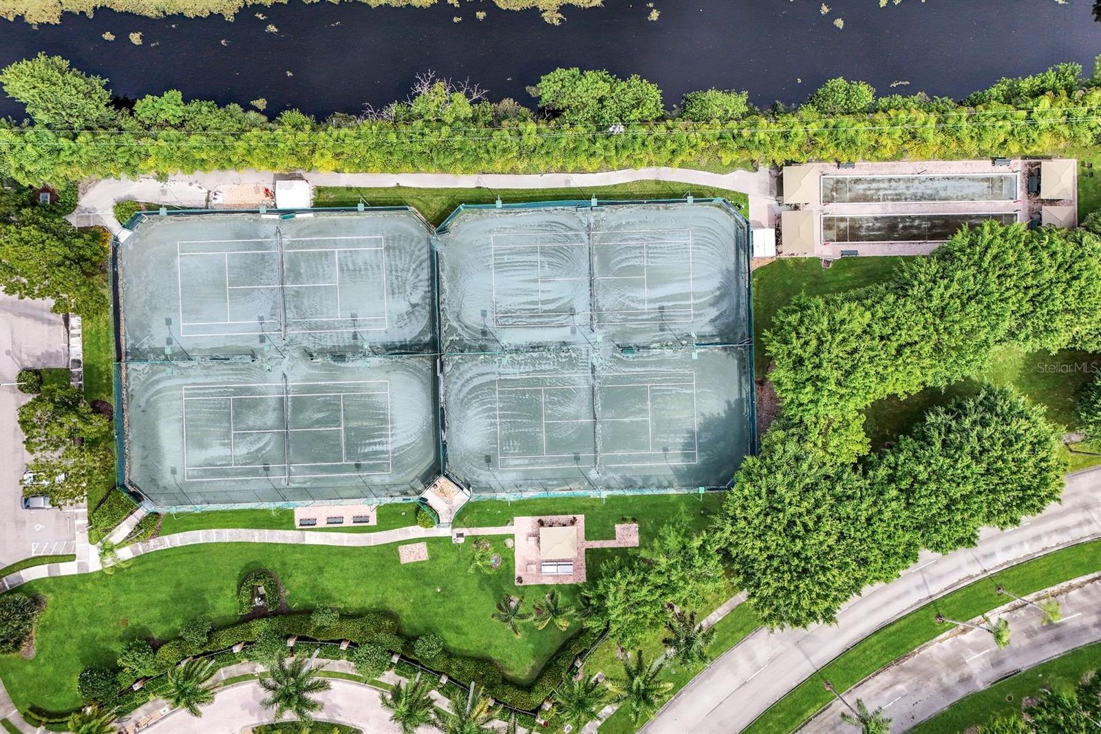 HUNTINGTON LAKES SIX - Residential