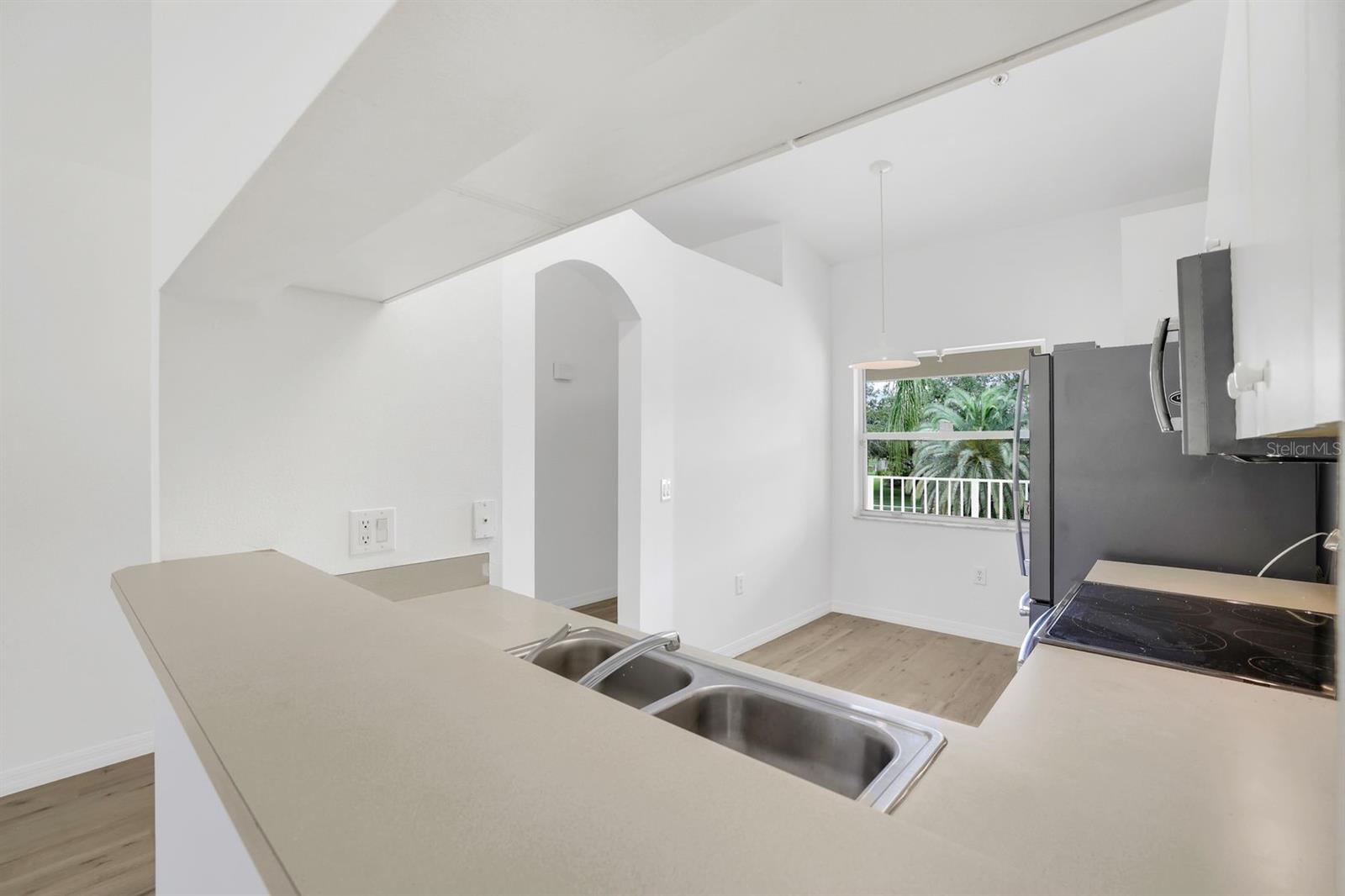 HUNTINGTON LAKES SIX - Residential