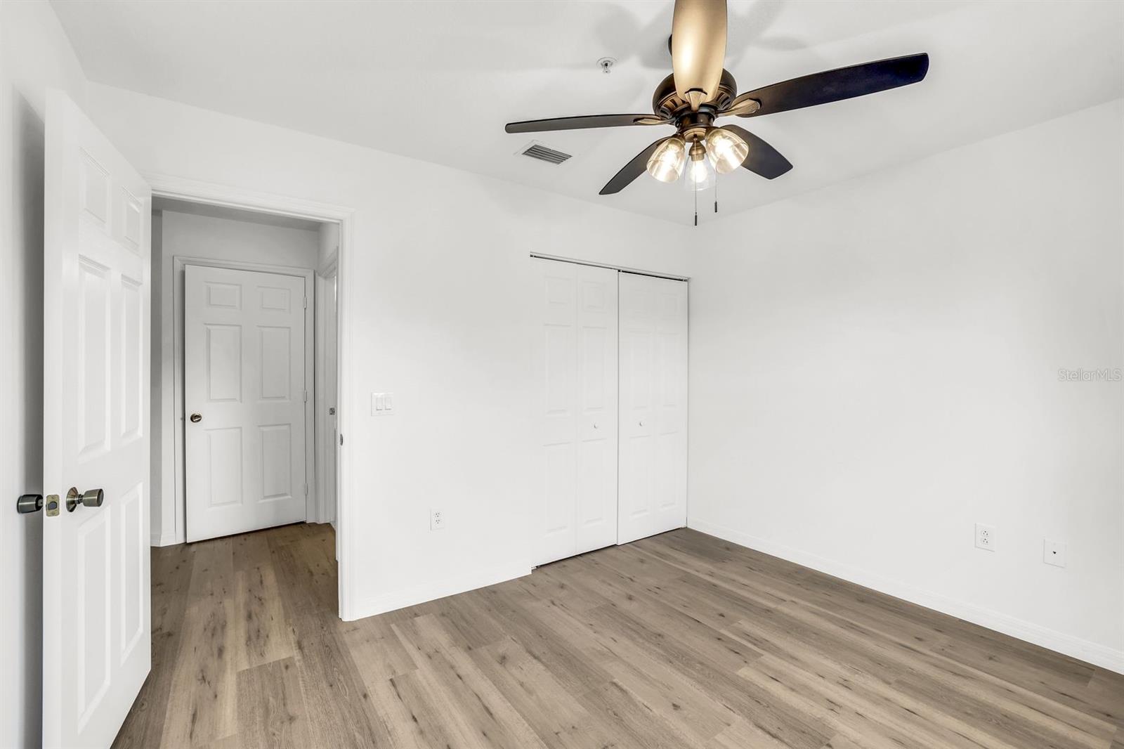 HUNTINGTON LAKES SIX - Residential