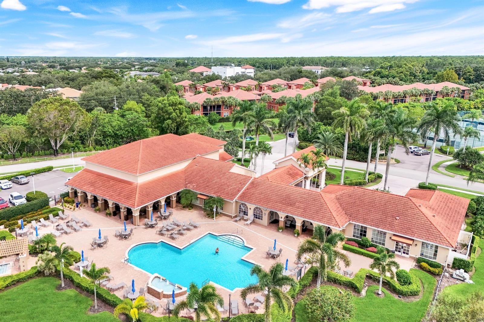 HUNTINGTON LAKES SIX - Residential