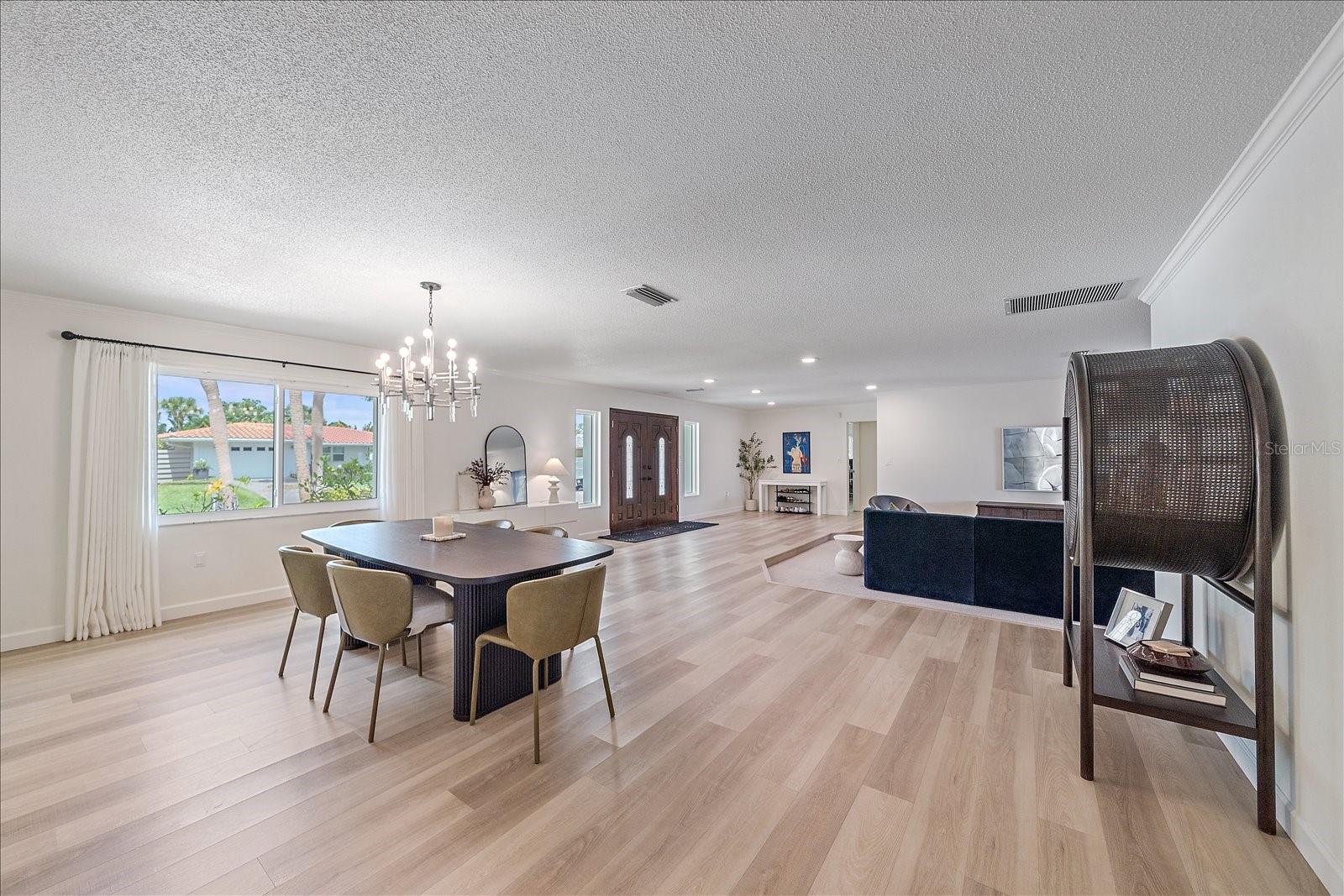 FRST LAKES COUNTRY CLUB ESTATES - Residential