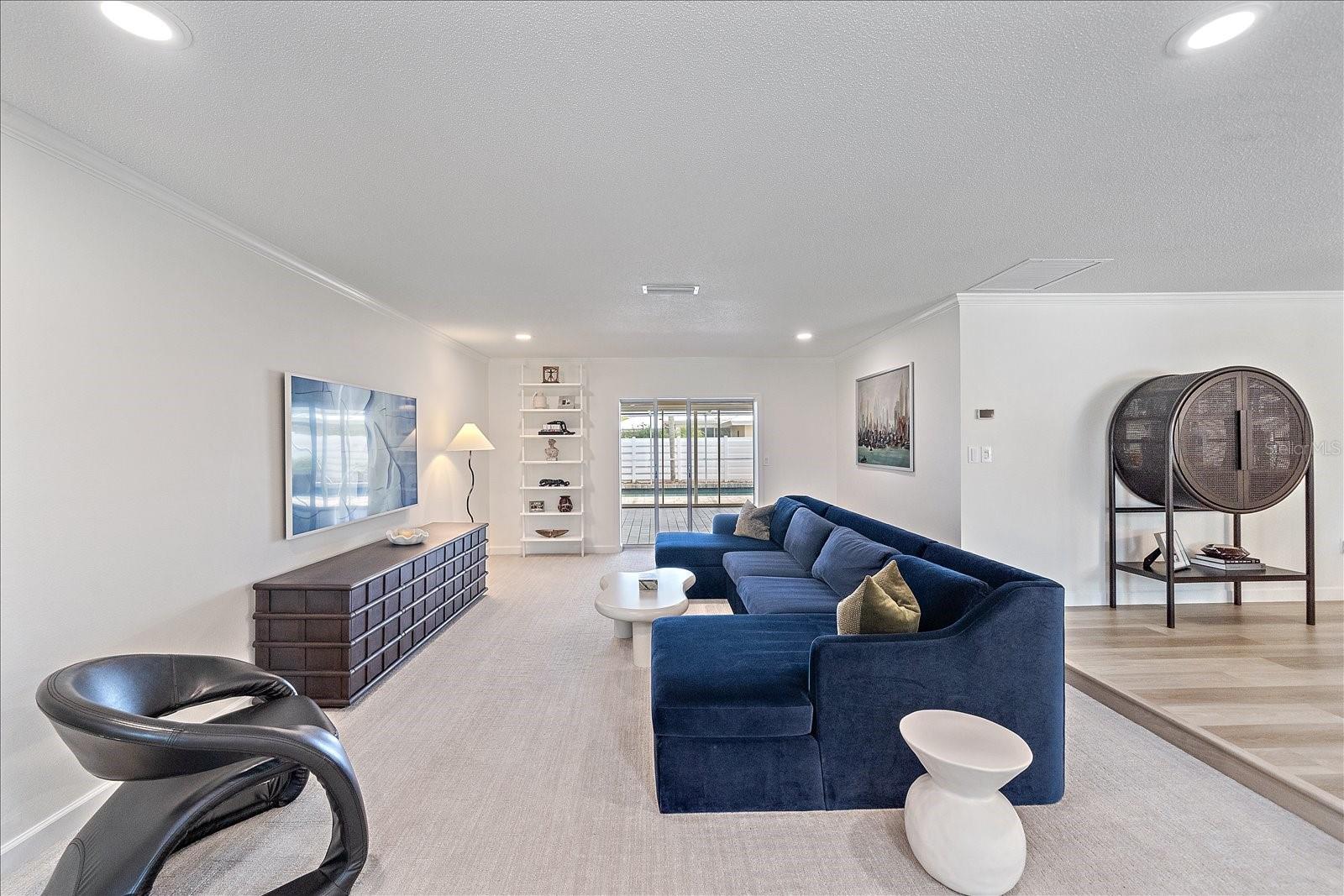 FRST LAKES COUNTRY CLUB ESTATES - Residential