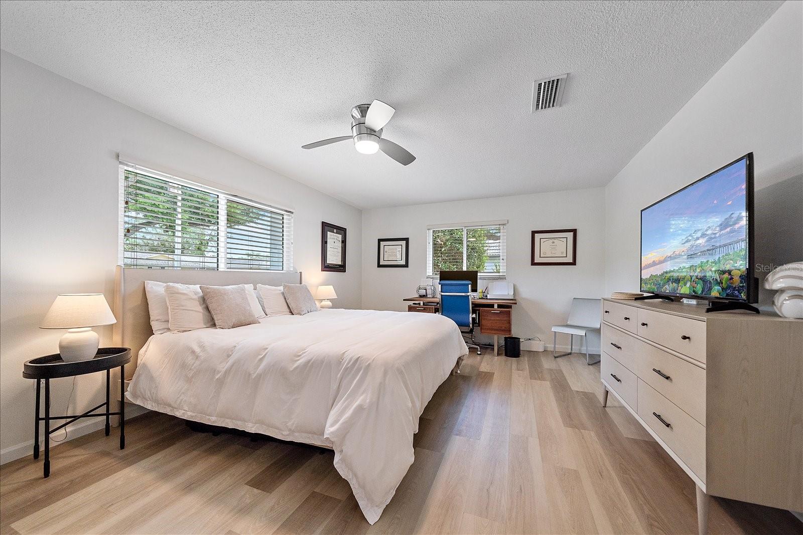 FRST LAKES COUNTRY CLUB ESTATES - Residential