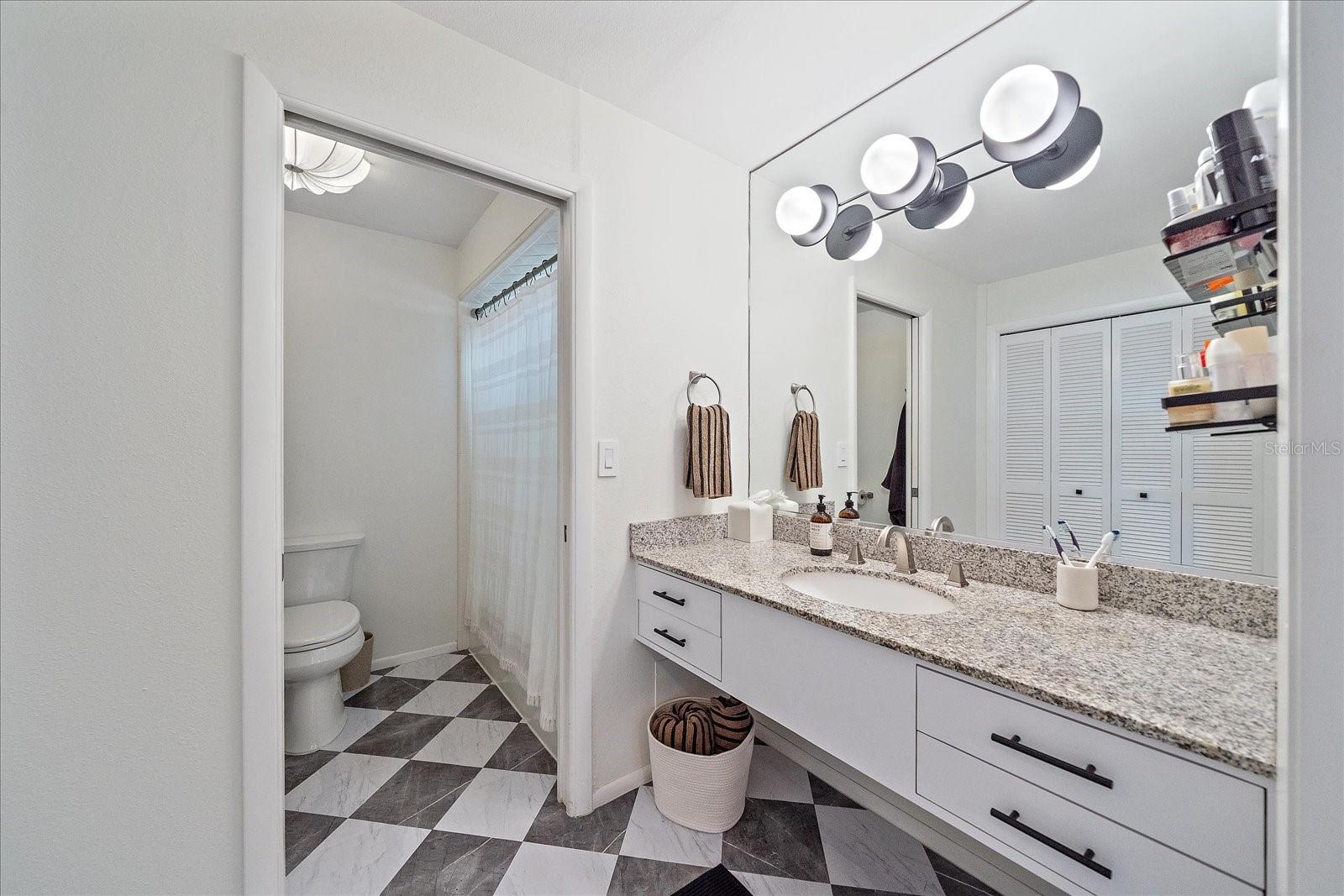 FRST LAKES COUNTRY CLUB ESTATES - Residential