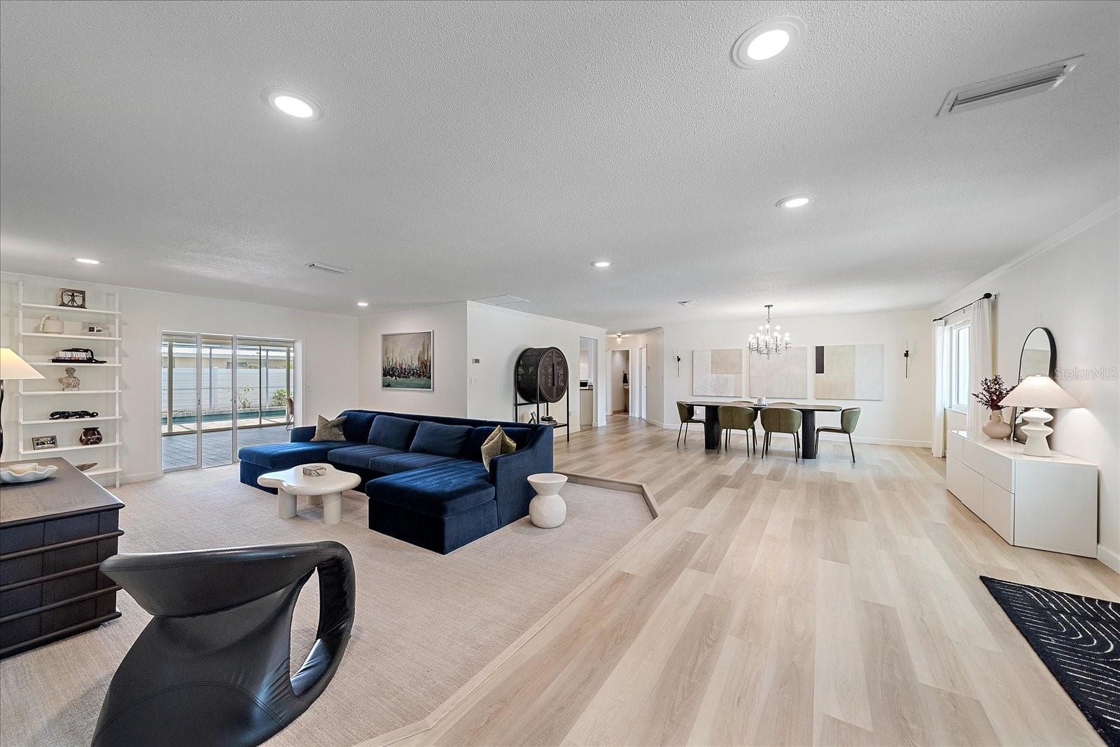 FRST LAKES COUNTRY CLUB ESTATES - Residential