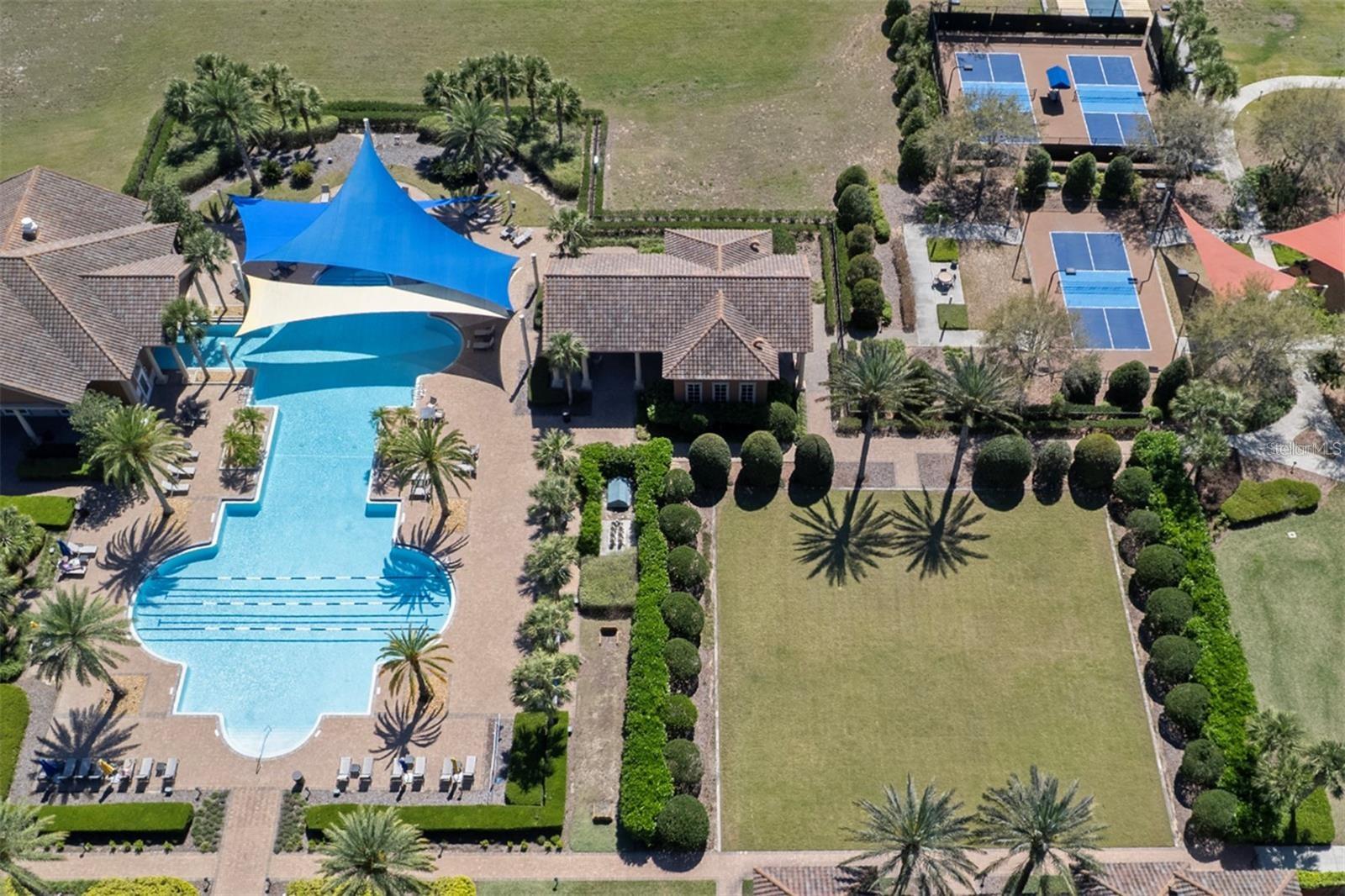 GROVELAND CASCADES GROVELAND PH 01 - Residential