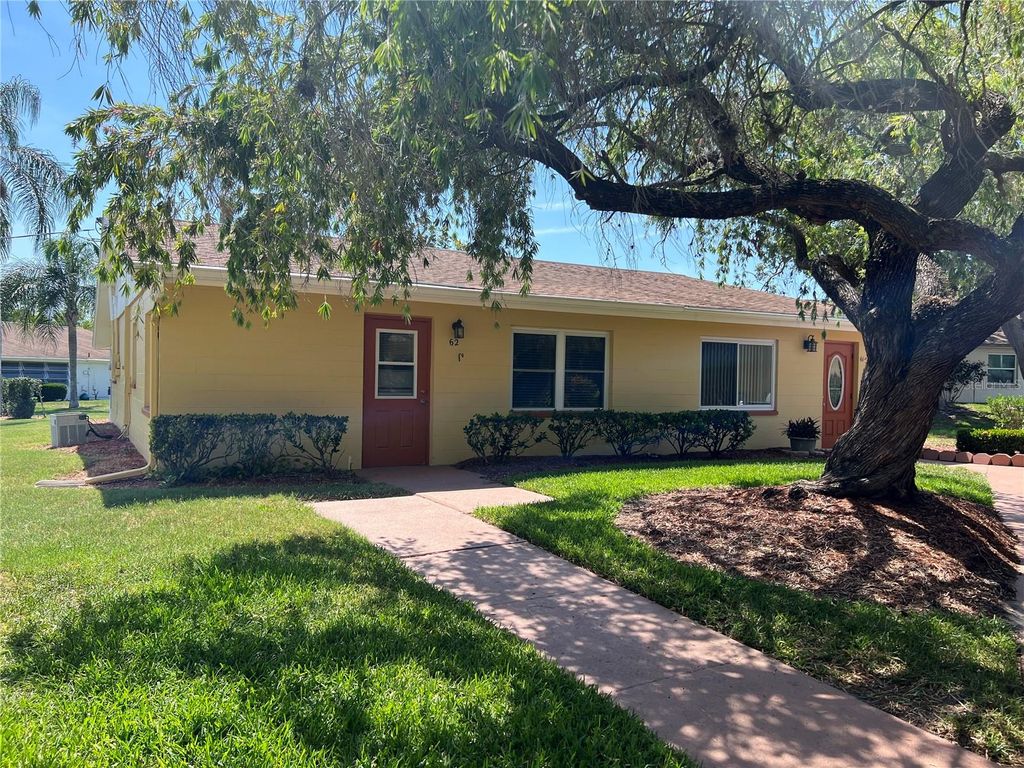 Photo of 401 Dorchester Place #62, Sun City Center, FL 33573 (MLS # TB8345441)