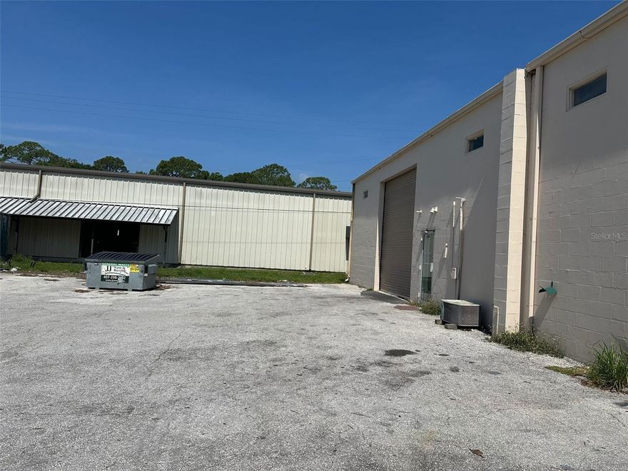 Affordable, Functional Flex Space with Office + Warehouse in Sanford’s I-4 Industrial Corridor
Available immediately, Suite 100 at 260 Power Ct offers approximately 2,700 SF of well-maintained industrial flex space, ideal for light manufacturing, warehousing, service businesses, or contractor operations.
Located in the established I-4 Industrial Park in unincorporated Seminole County, this unit features a front-facing office/showroom, private restroom, and clear-span warehouse space with a grade-level roll-up door. The site provides ample parking, convenient access, and flexible M-1A zoning that supports a wide range of industrial uses