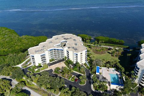 A home in LONGBOAT KEY