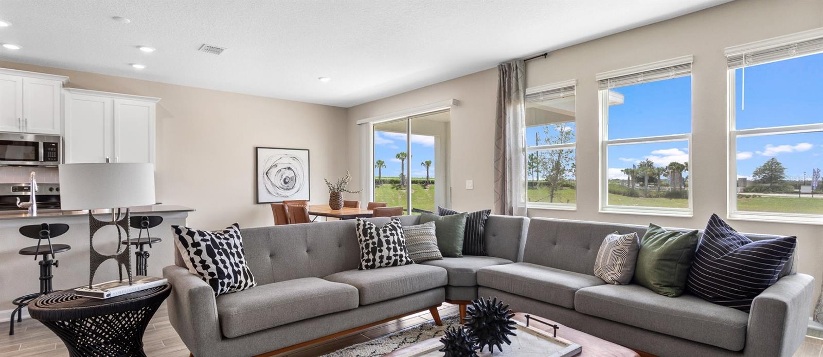 PROVIDENCE GARDEN HILLS 50S - Residential