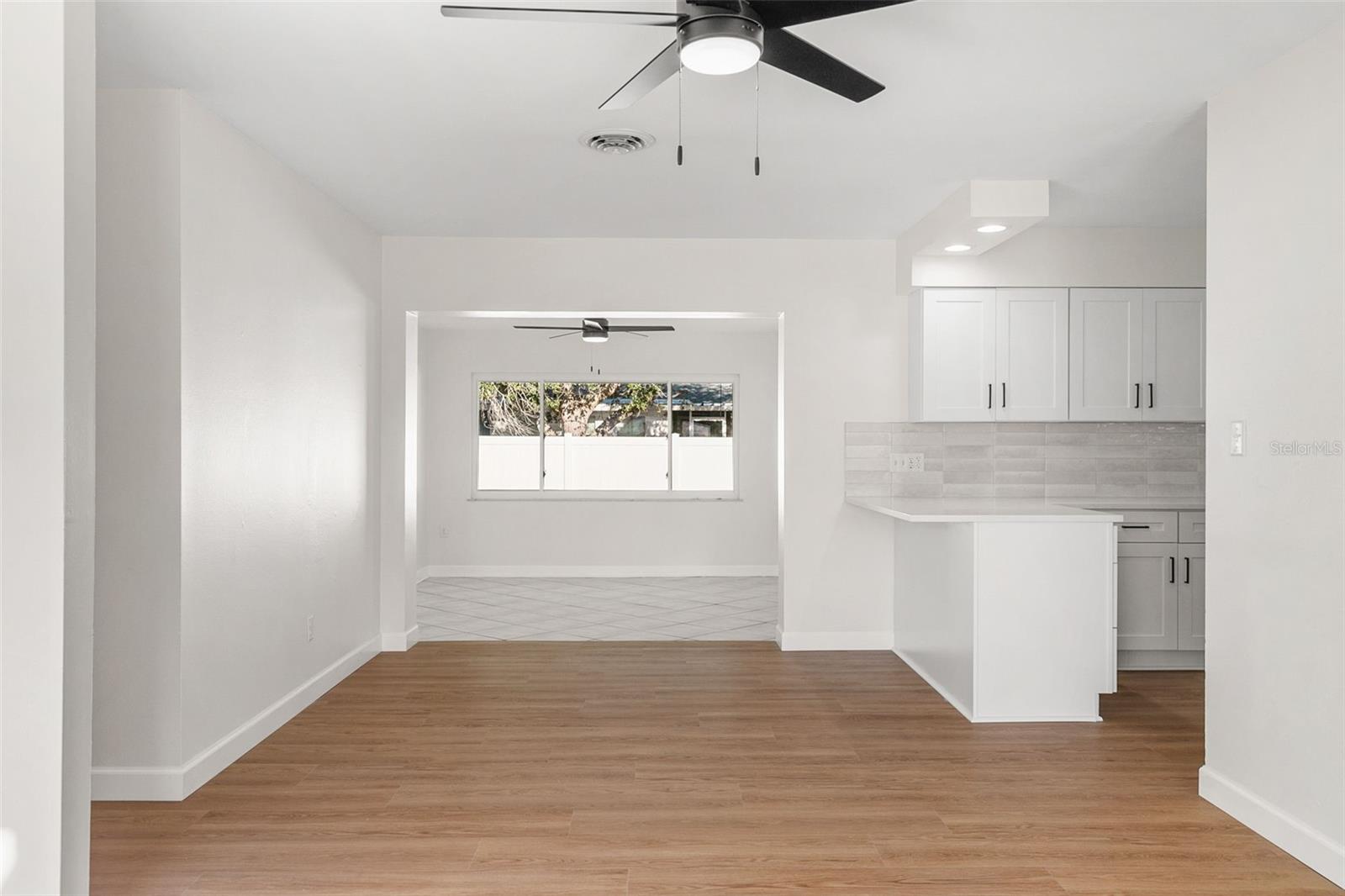 SOUTH VENICE - Residential