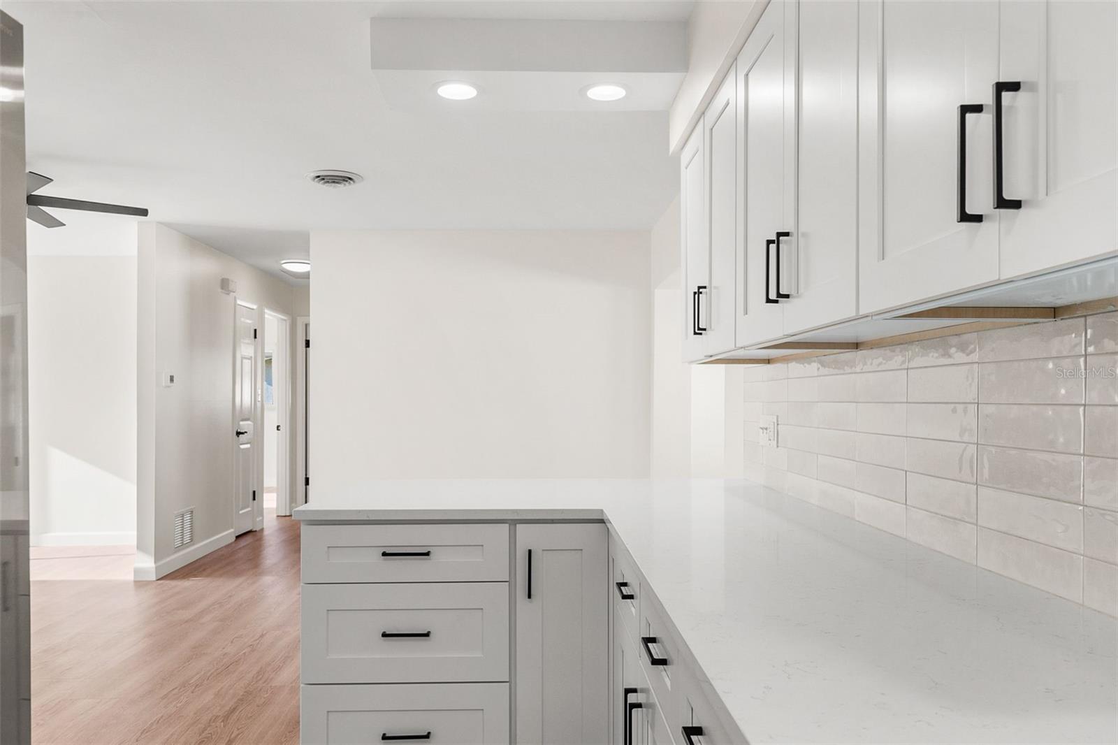 SOUTH VENICE - Residential