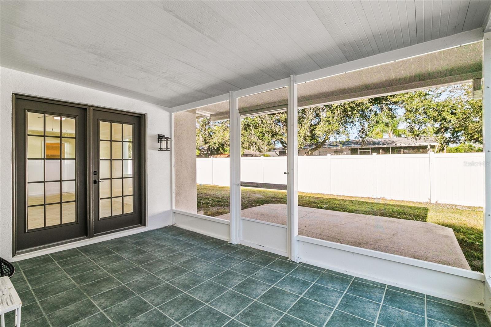 SOUTH VENICE - Residential