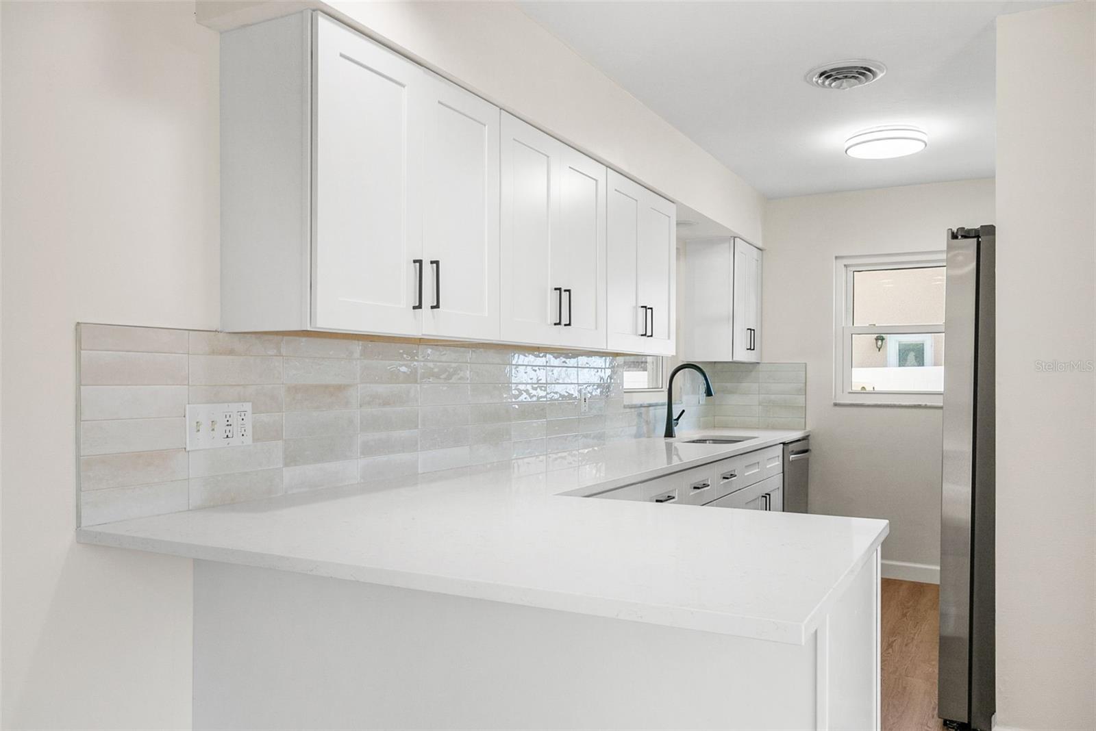 SOUTH VENICE - Residential