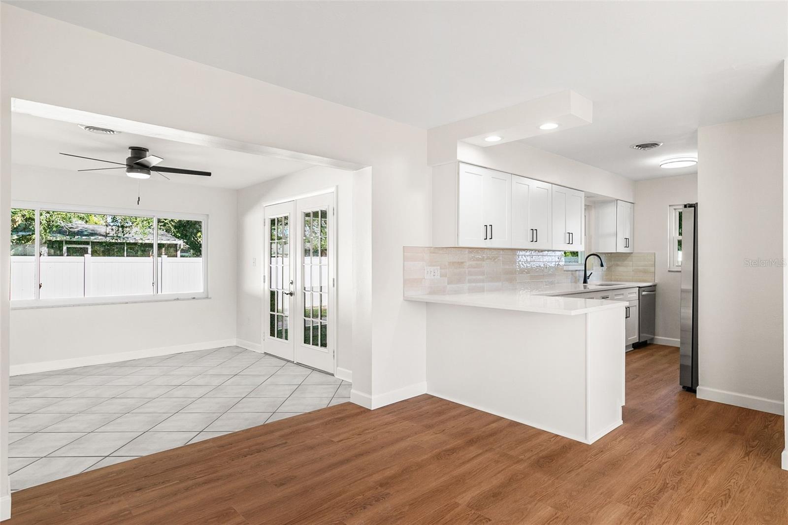 SOUTH VENICE - Residential