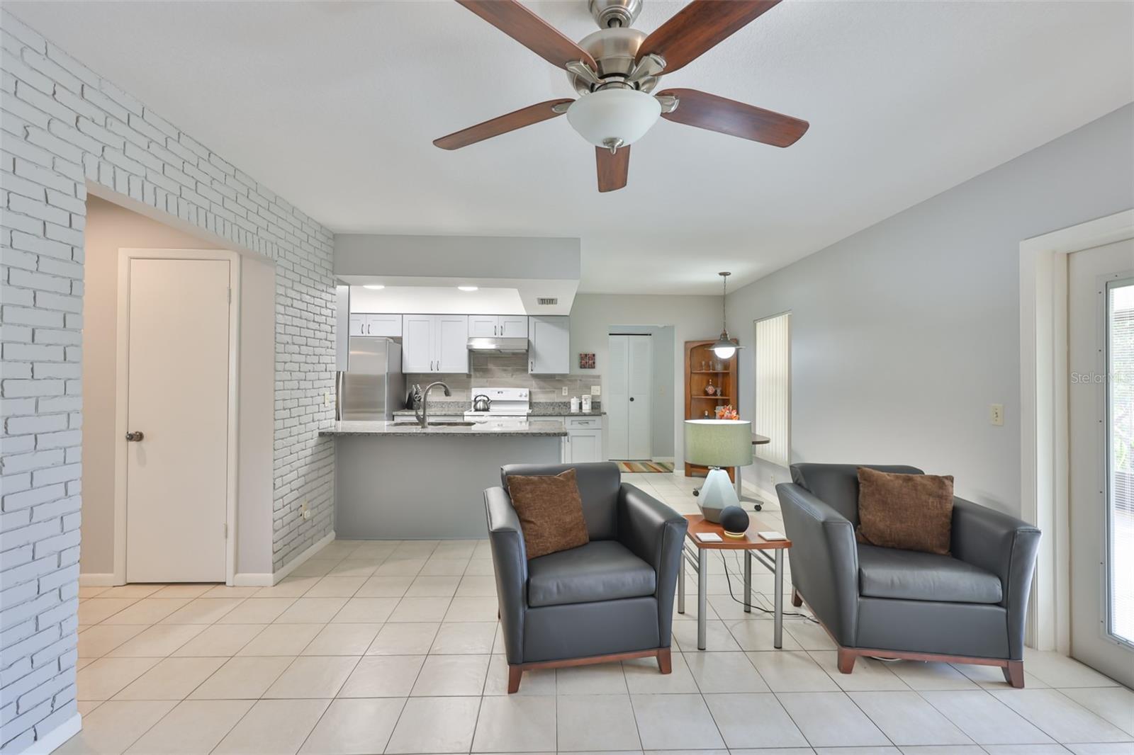 BLOOMINGDALE SECTION A UNIT 1V - Residential
