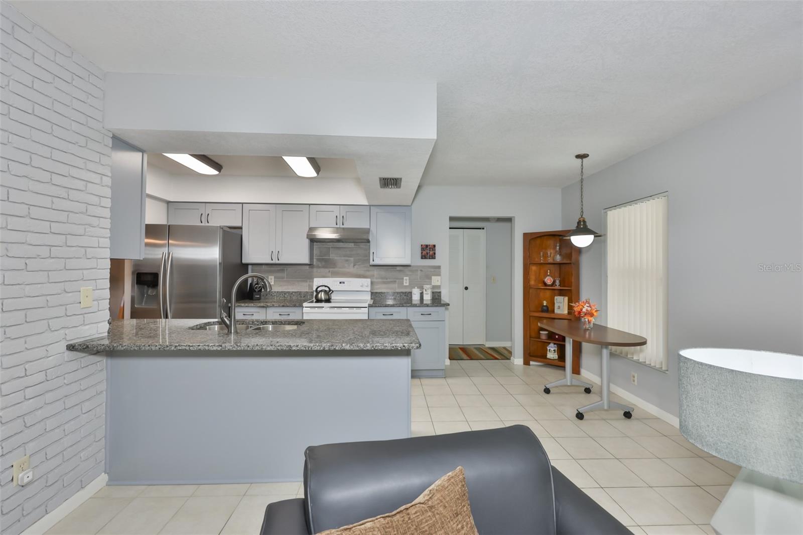 BLOOMINGDALE SECTION A UNIT 1V - Residential