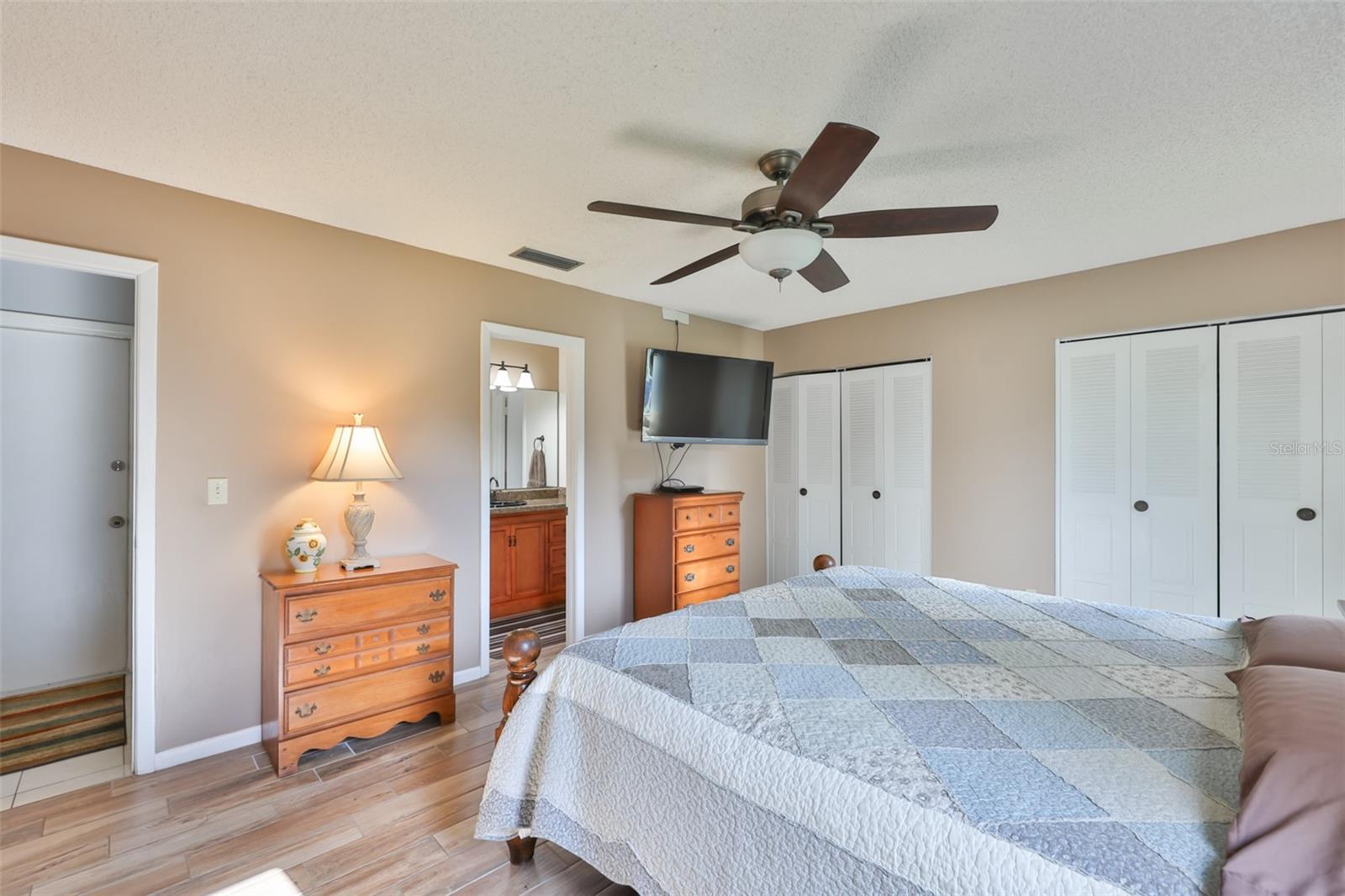 BLOOMINGDALE SECTION A UNIT 1V - Residential