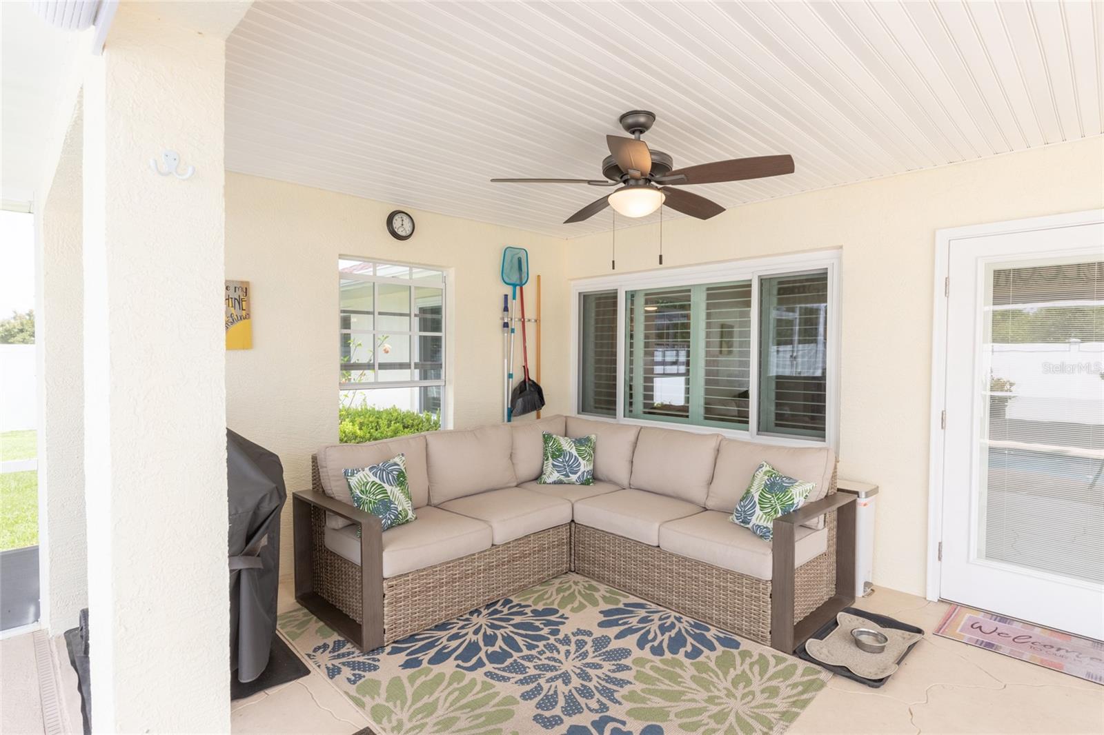 100 CAPTIVA COURT NE