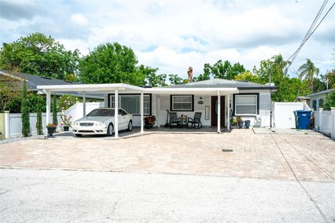 Photo of 3305 W Aileen Street, Tampa, FL 33607 (MLS # TB8452534)