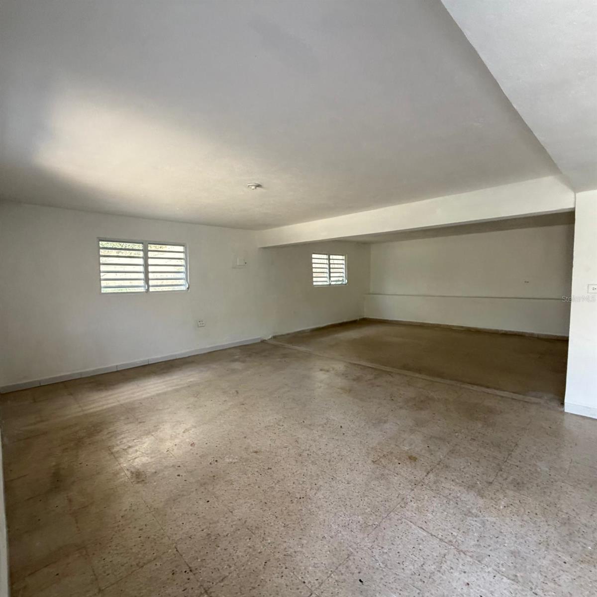 CANDELARIA ARENAS - Commercial Lease