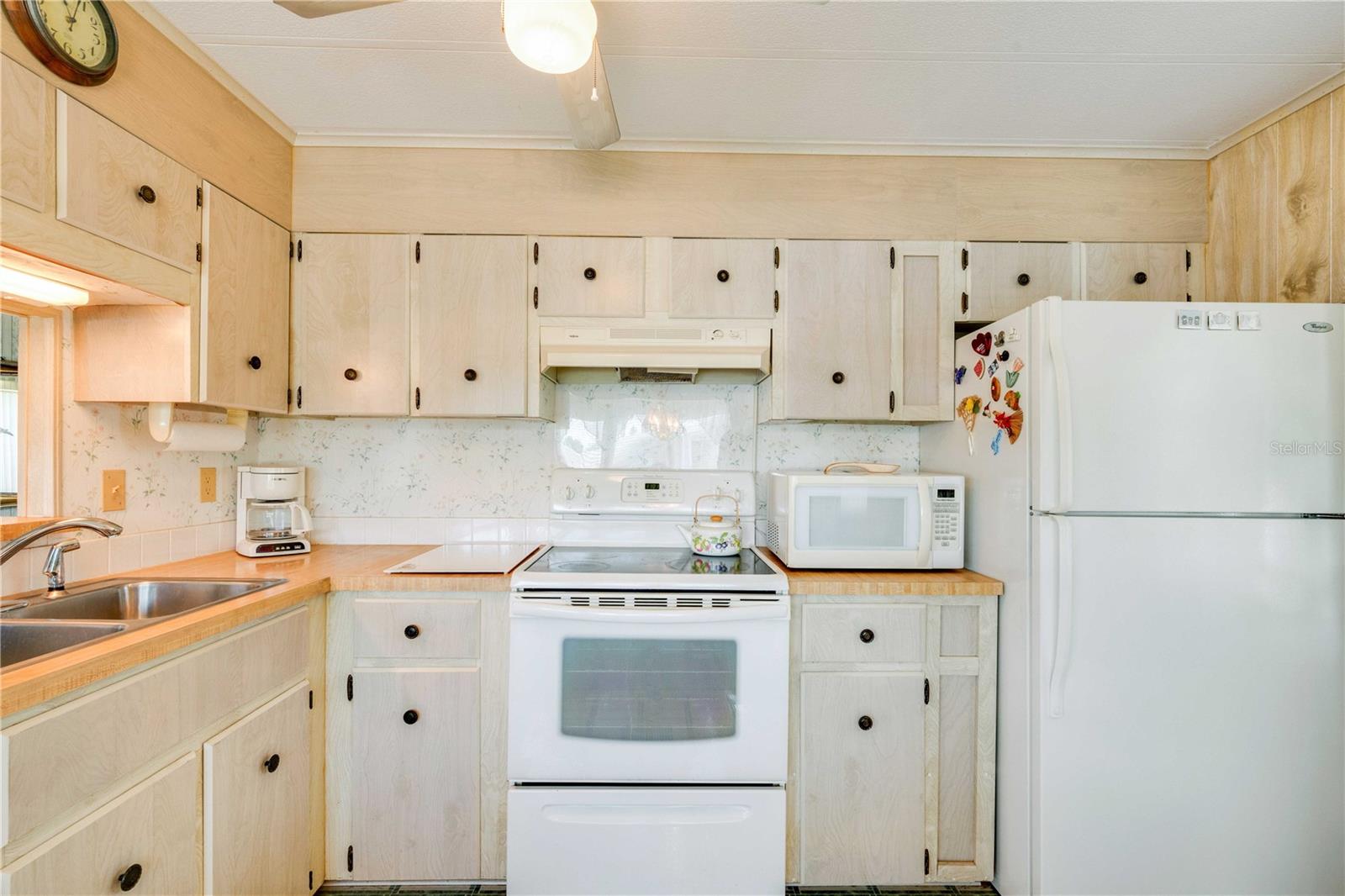 SPANISH TRAILS VILLAGE CONDO - Residential