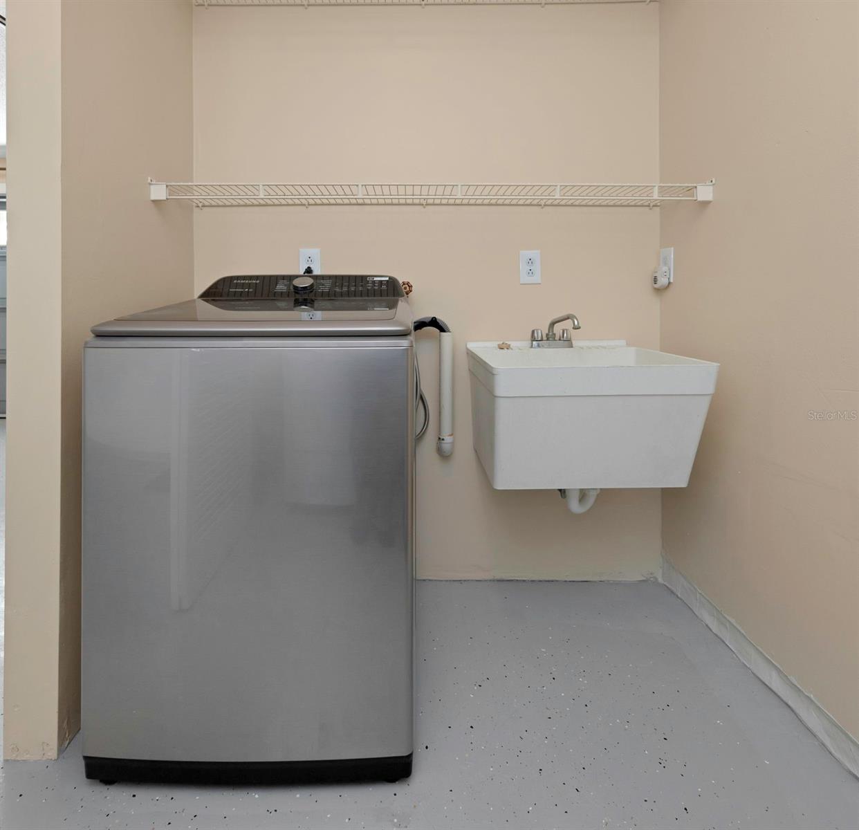 MAINLANDS OF TAMARAC BY THE GULF UNIT 5 PH 3 CONDO - Residential