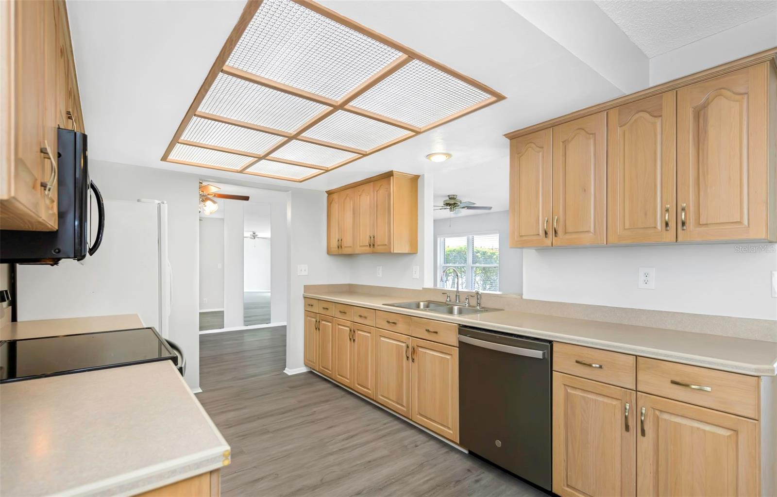 MAINLANDS OF TAMARAC BY THE GULF UNIT 5 PH 3 CONDO - Residential