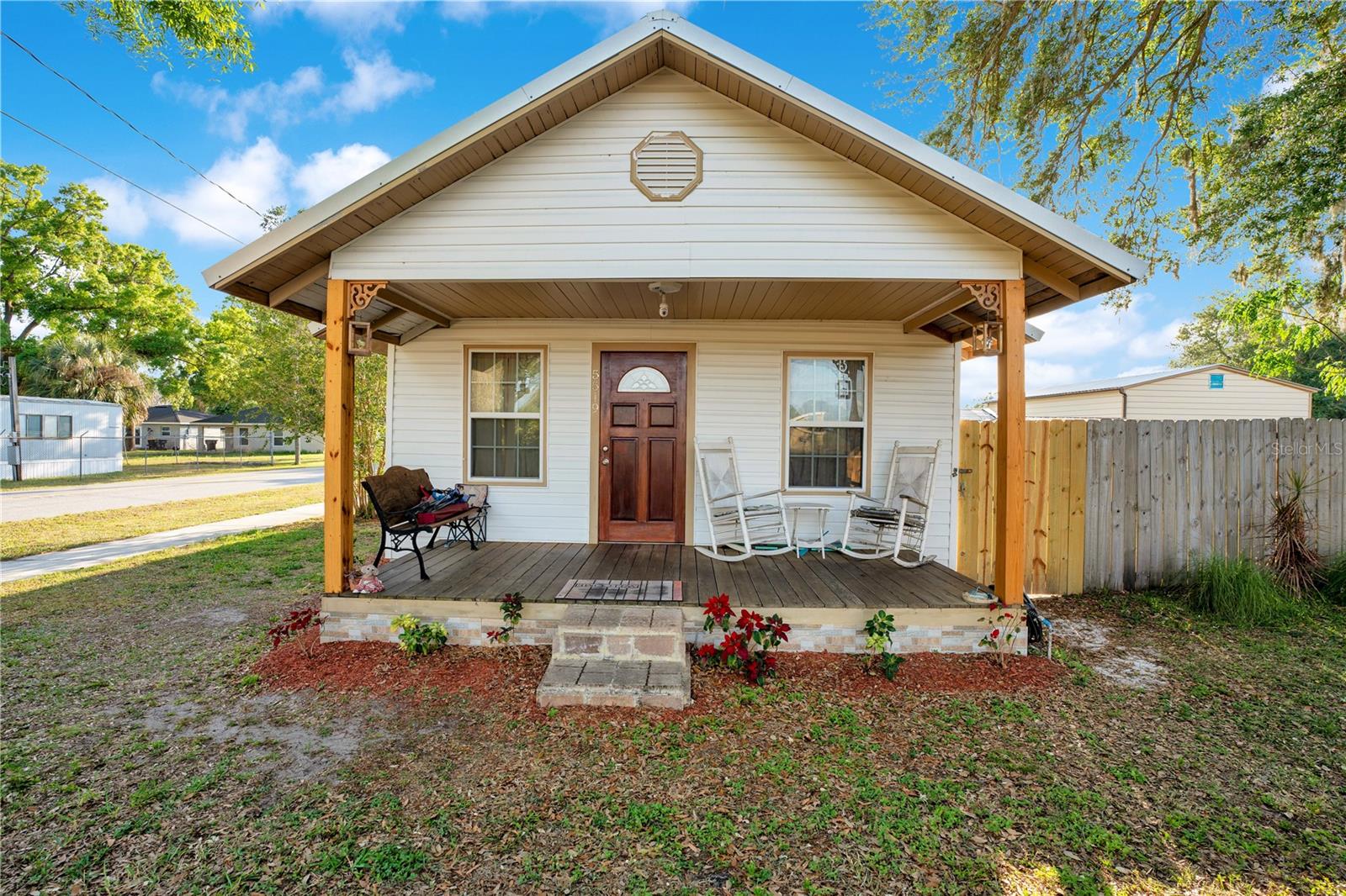 Listing image 1