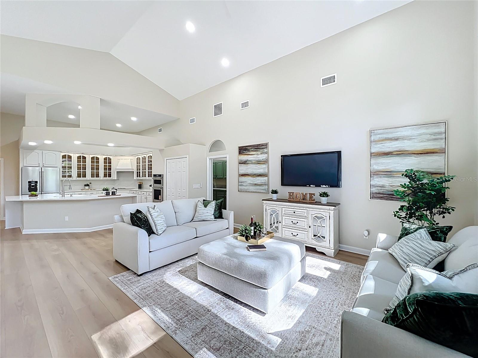 STONEBRIDGE - Residential