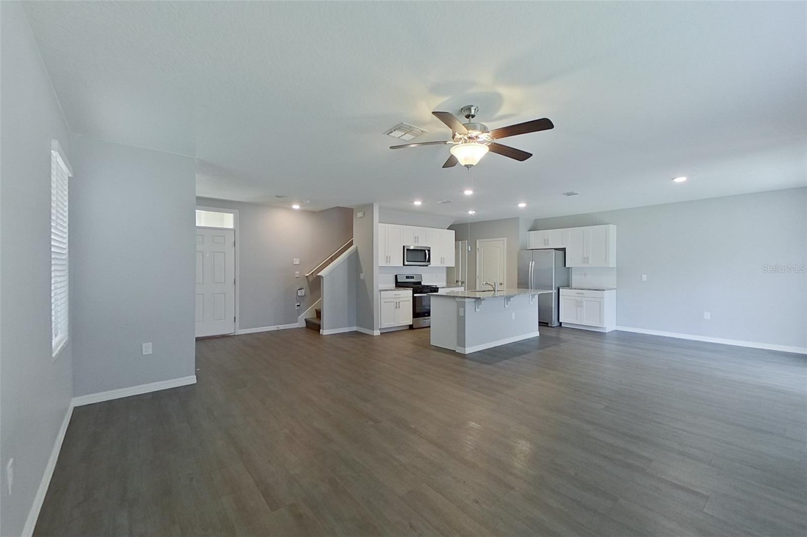 LAKE GRIFFIN RESERVE - Residential Lease