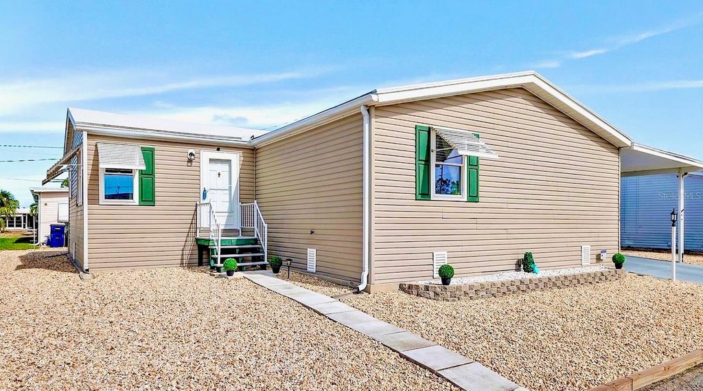 Photo of 2806 12th Street W, Palmetto, FL 34221 (MLS # A4671488)