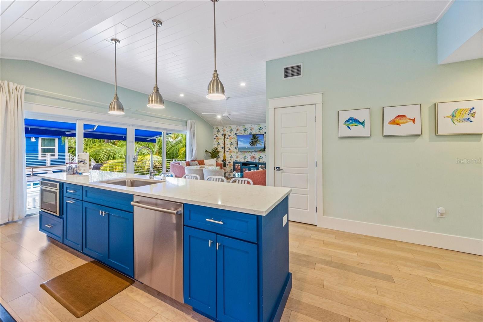 ANNA MARIA BEACH - Residential