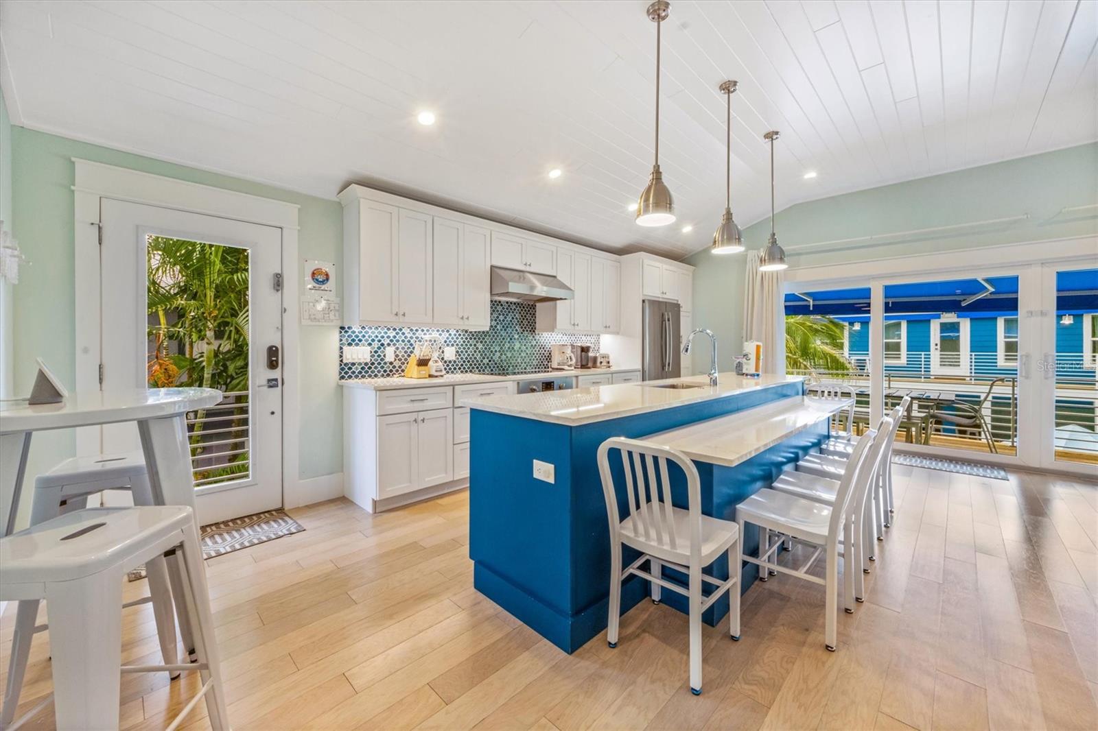 ANNA MARIA BEACH - Residential